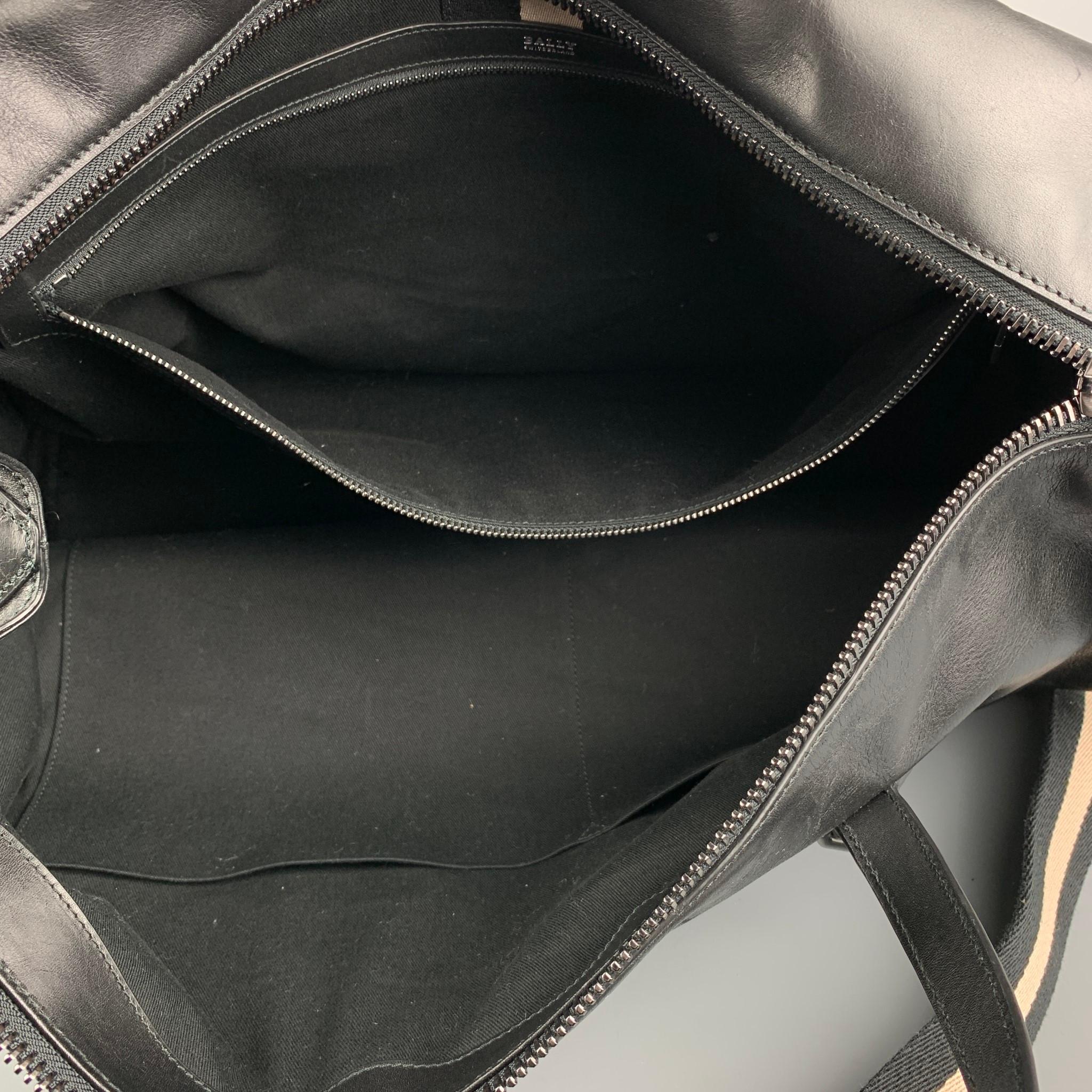Men's BALLY Black Leather Rectangle Duffle Bag