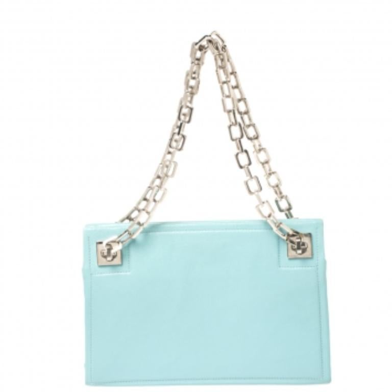Bally Blue Leather Chain Shoulder Bag In Fair Condition For Sale In Dubai, Al Qouz 2