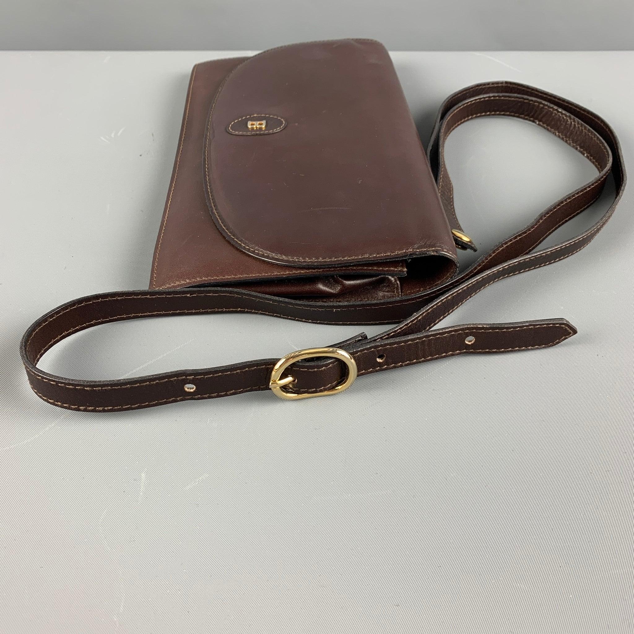 BALLY Brown Solid Shoulder Bag Handbag In Good Condition For Sale In San Francisco, CA