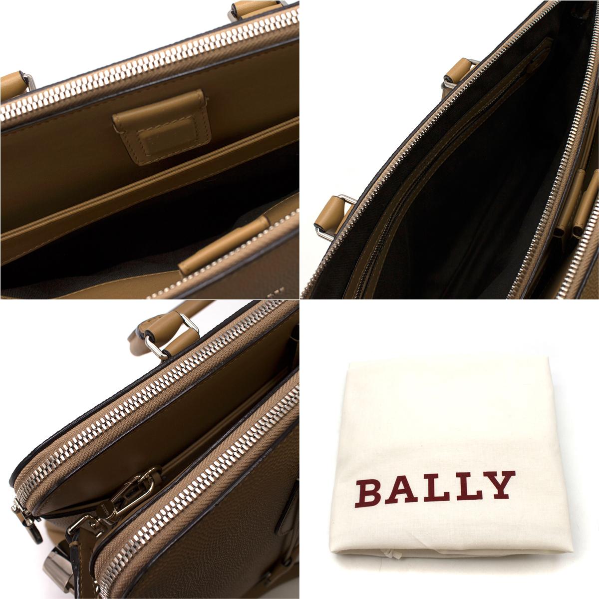 Bally camel-brown hammered-leather tote bag im Angebot 4