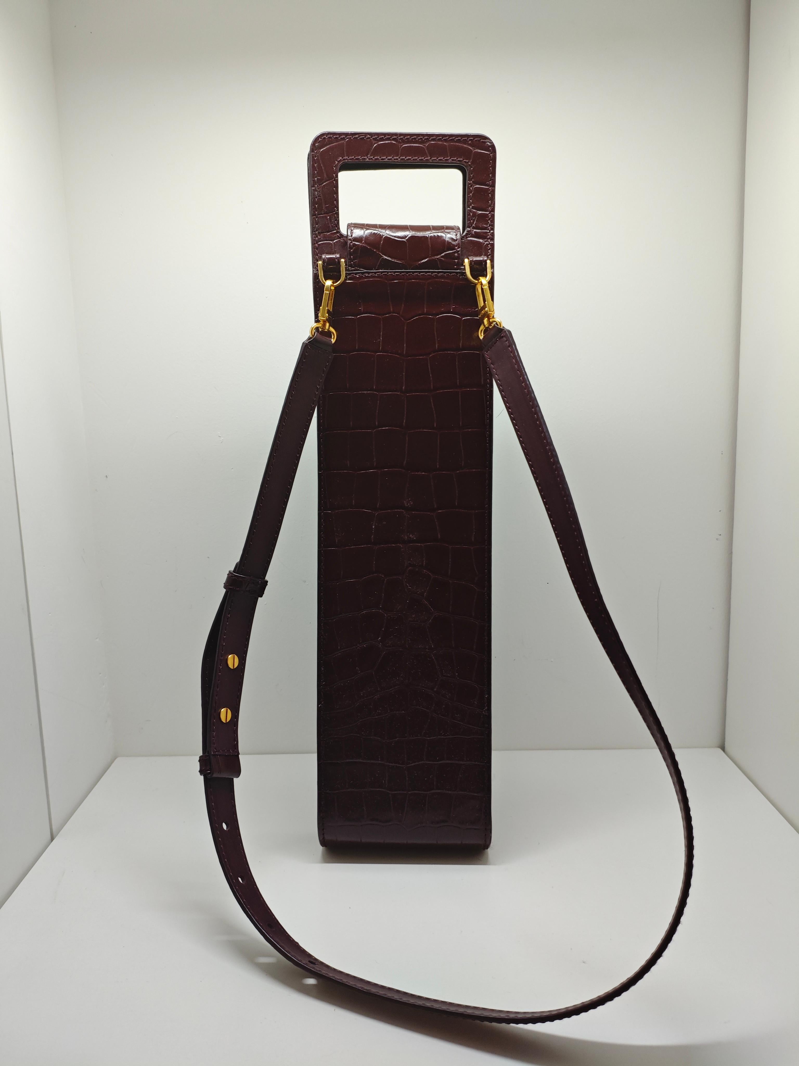 Bally Croc Embossed Wine Bag in Wine Red with Straps In New Condition For Sale In PUTNEY, NSW