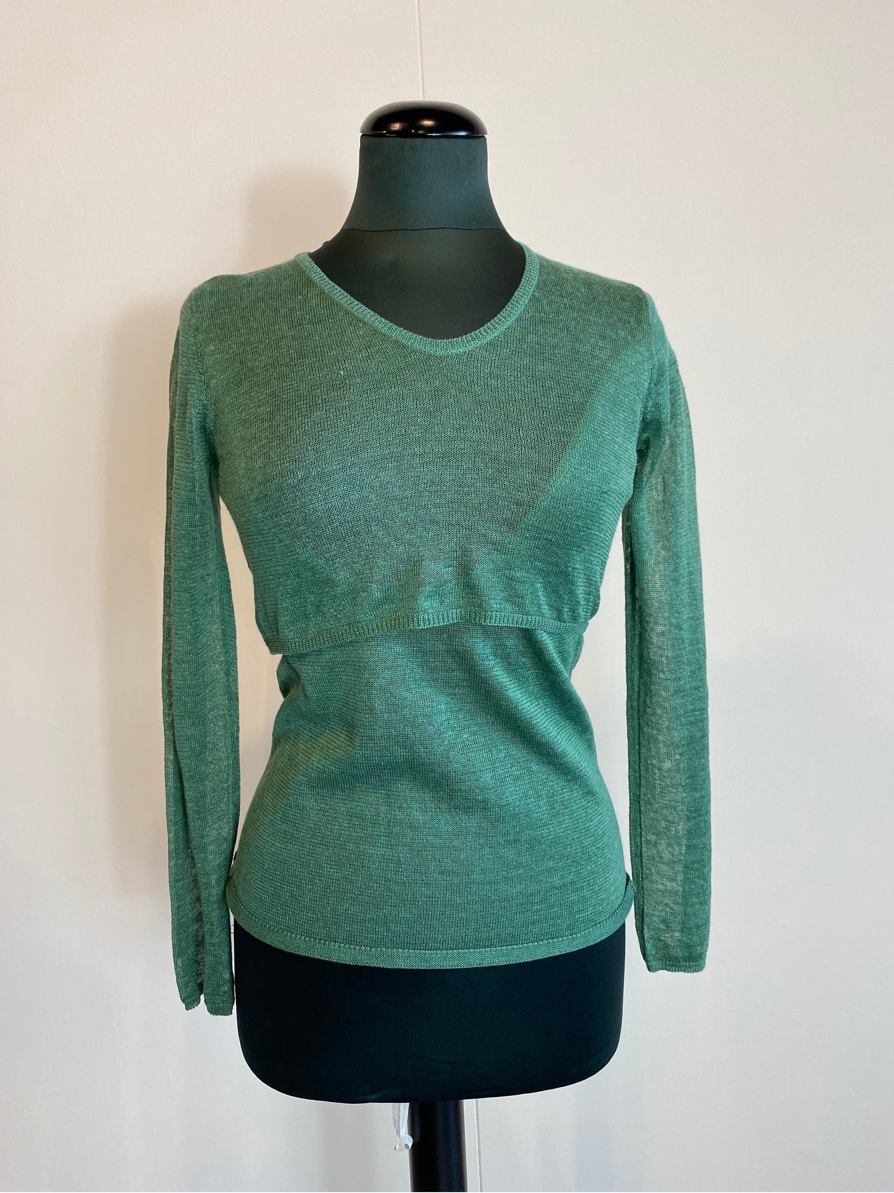 Set di gemelli in lino Greene & Greene di Bally
In lino e viscosa.
Modello a maglia. Canotta scollata sia sul davanti che sul retro.
Camicia corta. Bellissimi insieme o da usare da soli.
Le dimensioni non riportate sono quelle di un M. I.