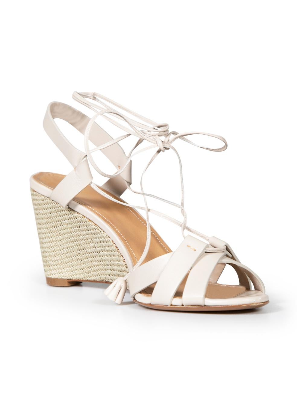CONDITION is Very good. Minimal wear to wedges is evident. Minimal wear to the insoles with one or two small discoloured marks found. The outsoles are also mildly scuffed on this used Bally designer resale item. Comes with original dust bag.
 
 
 
