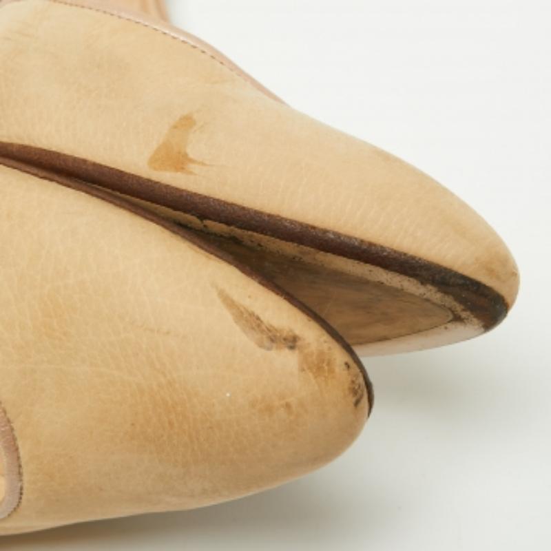 Bombas con punta en piel de nobuck marrón claro de Bally Talla 39.5 en venta 3