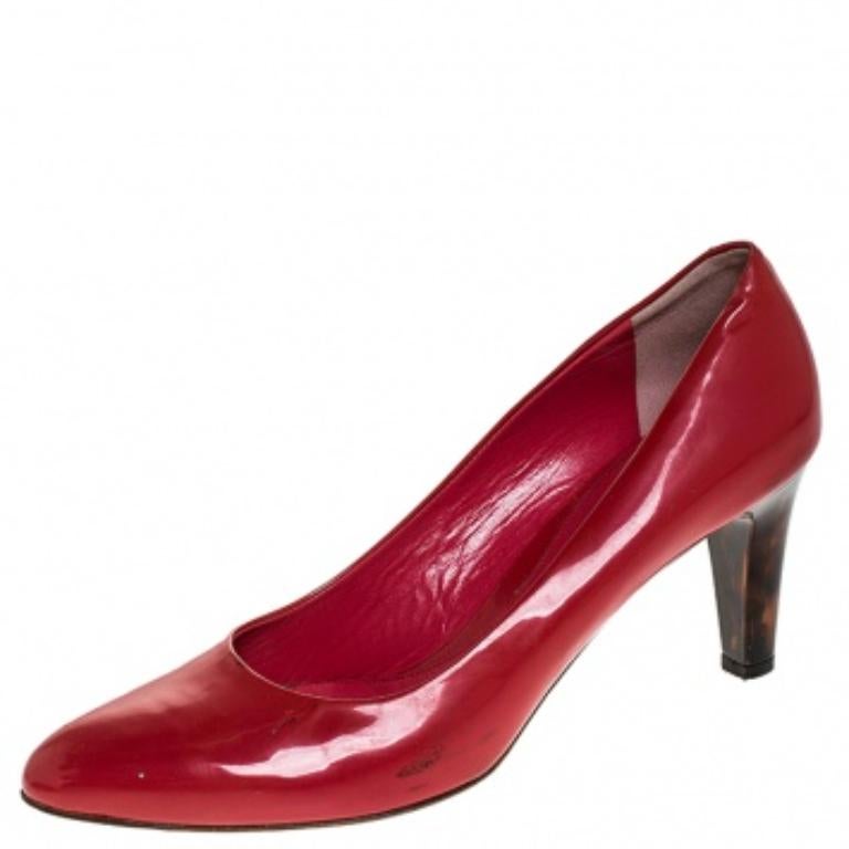 Bally escarpins à bout rond en cuir verni rose, taille 41 en vente 1