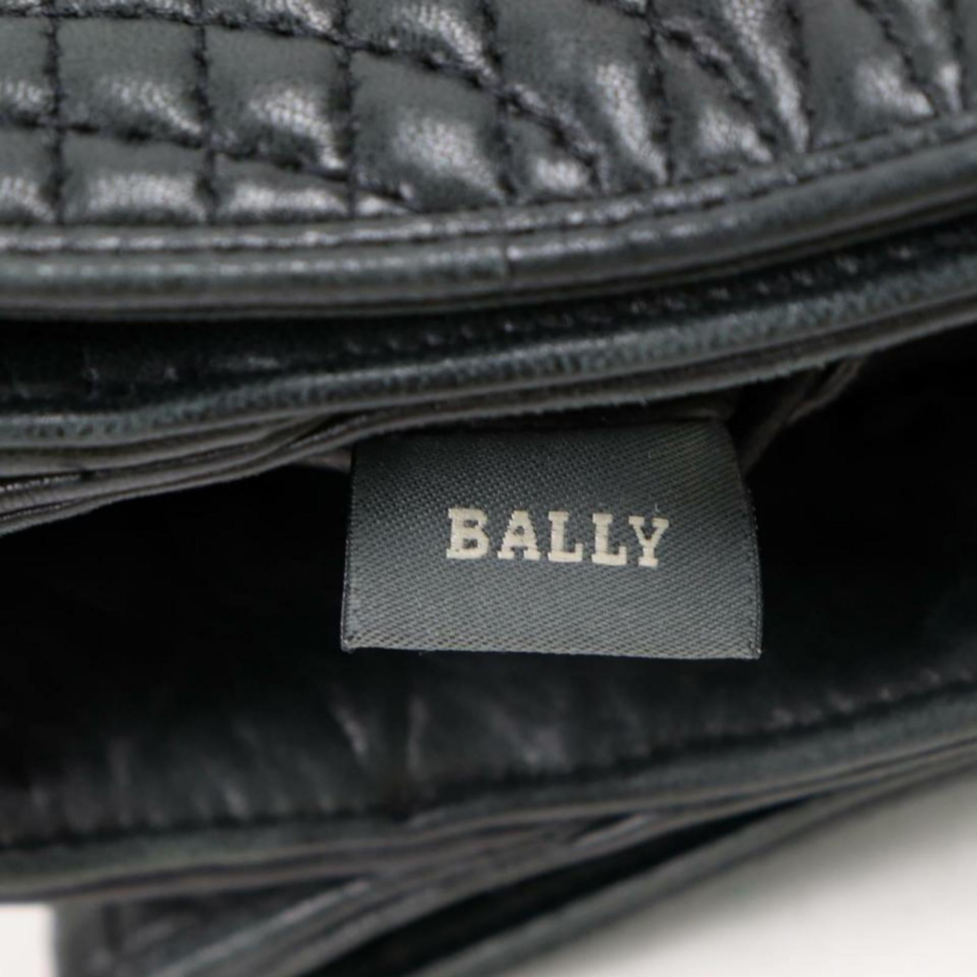 Bally Quilted Chain Tote 870114 Black Leather Shoulder Bag For Sale 6