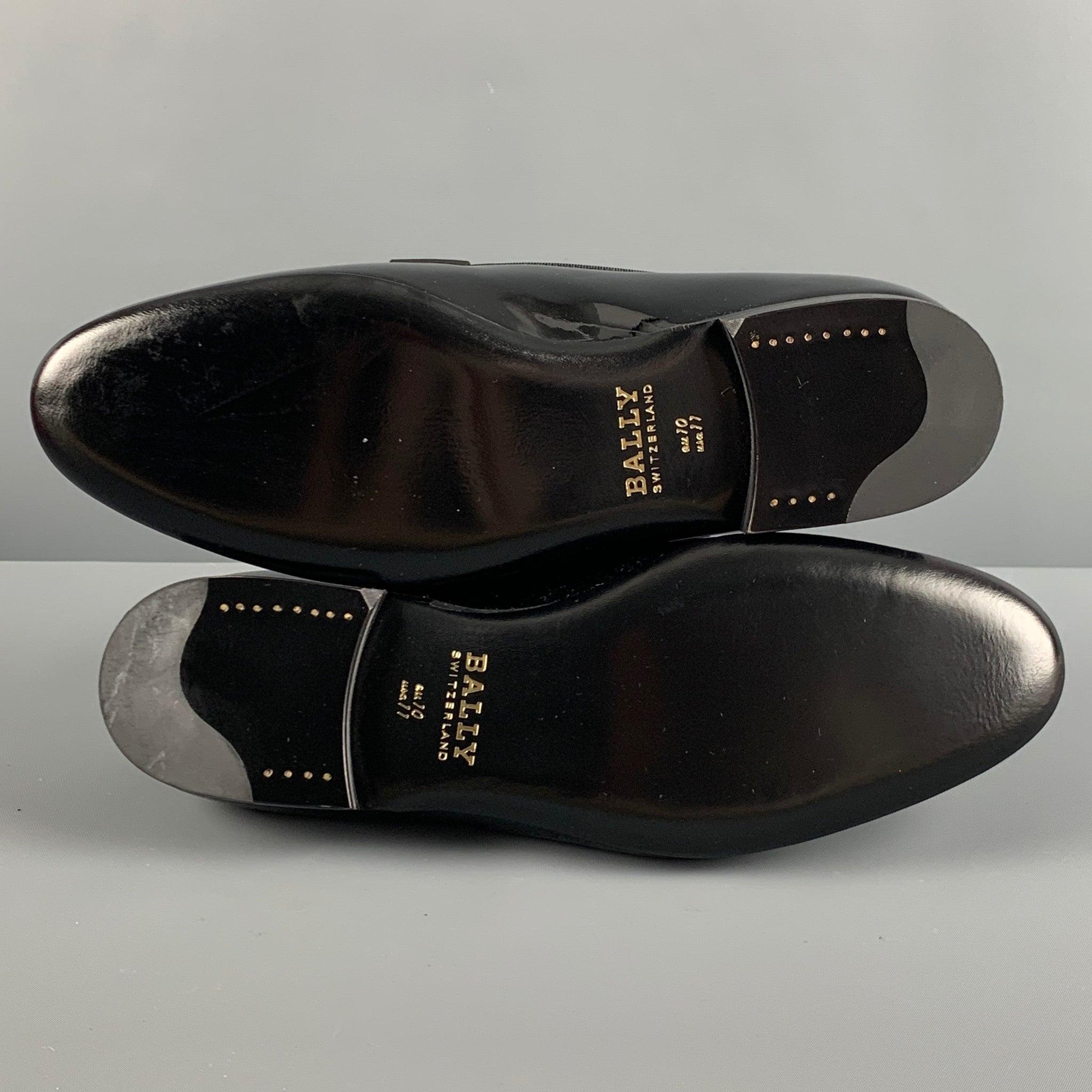 BALLY Size 11 Black Solid Leather Slip On Loafers For Sale 2