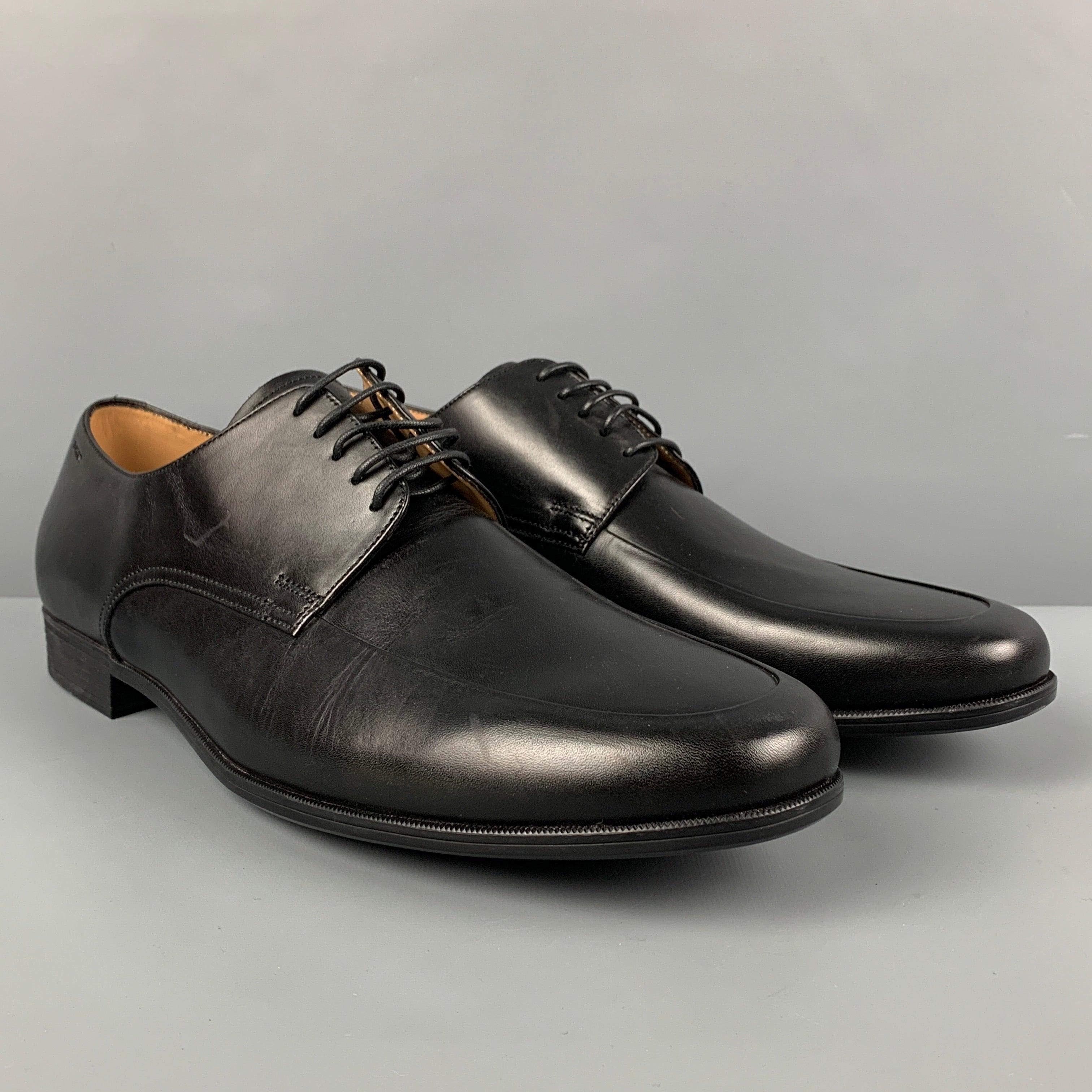 BALLY 'Haldo' shoes comes in a black leather featuring a classic style and a lace up closure. Made in Switzerland.
Very Good
Pre-Owned Condition. 

Marked:   12 E Outsole: 13 inches  x 4.25 inches 
  
  
 
Reference: 119036
Category: Lace Up