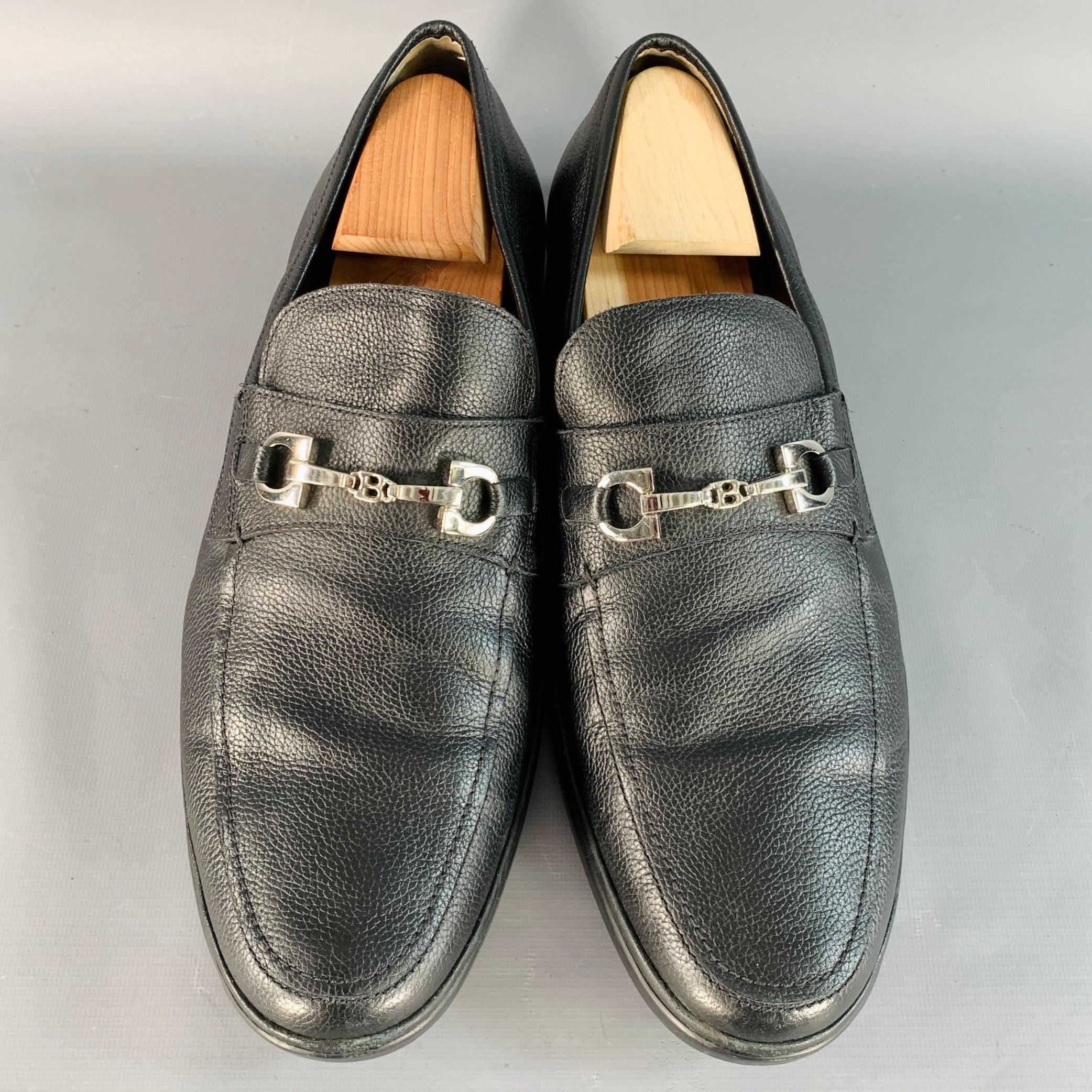 BALLY Size 12 Cadore Black Silver Tone Pebble Grain Leather Horsebit Loafers Bon état - En vente à San Francisco, CA