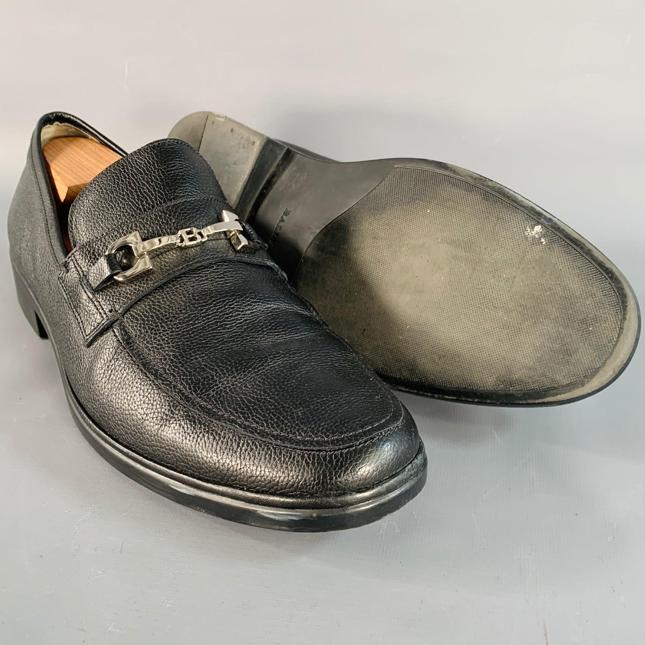 BALLY Size 12 Cadore Black Silver Tone Pebble Grain Leather Horsebit Loafers Pour hommes en vente