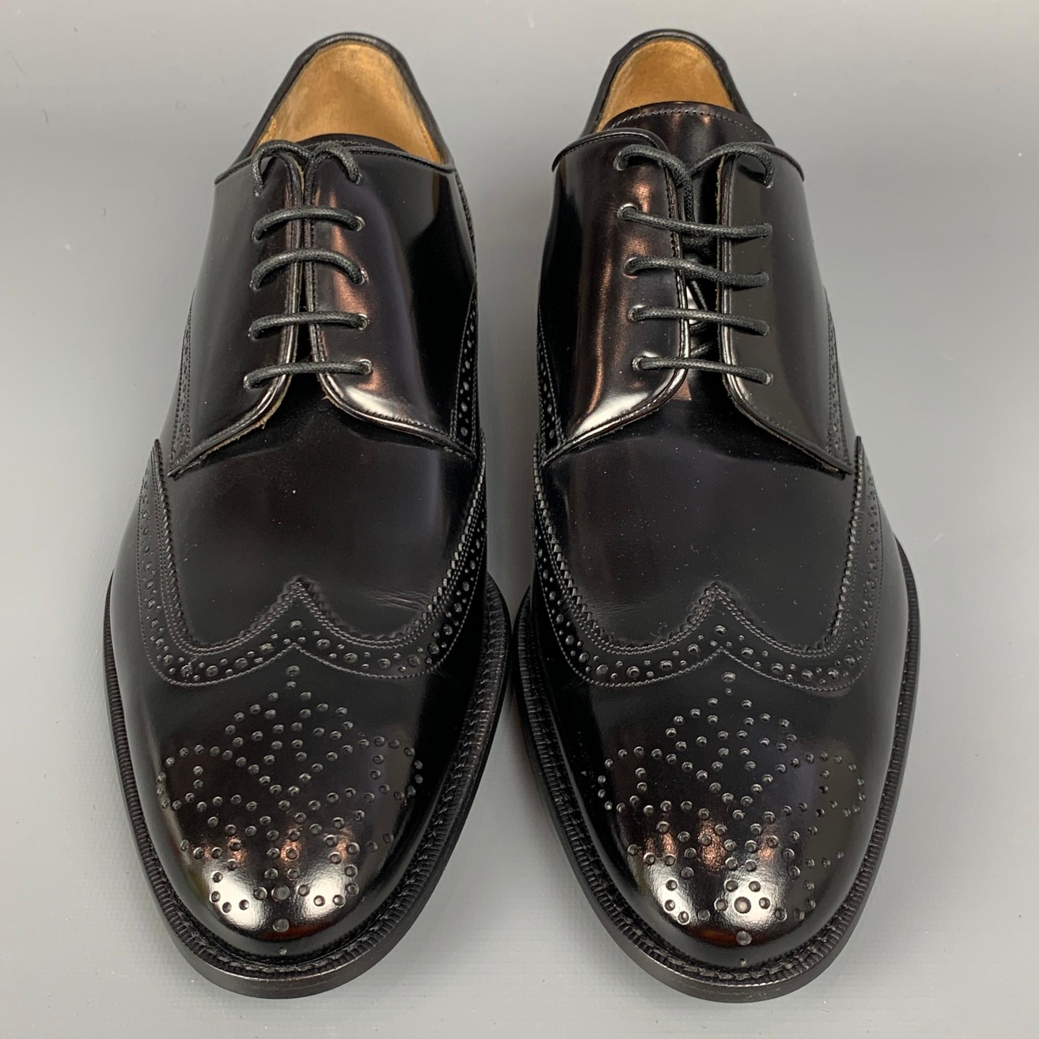 BALLY Size 7 Black Perforated Patent Leather Wingtip Lace Up Shoes In New Condition In San Francisco, CA