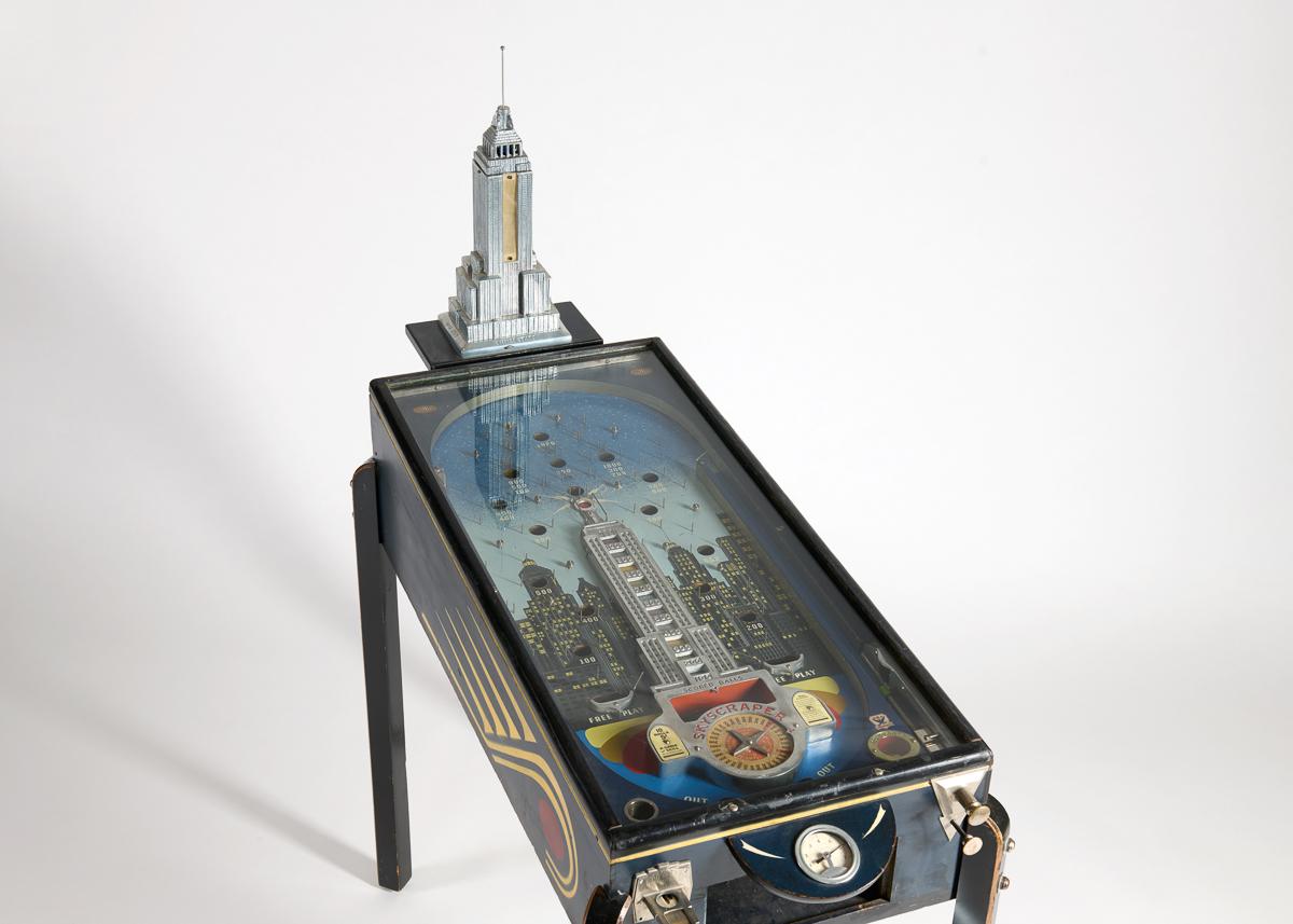 Bally Skyscraper Pinball Machine aus der Sammlung von Thierry Despont (Mitte des 20. Jahrhunderts) im Angebot