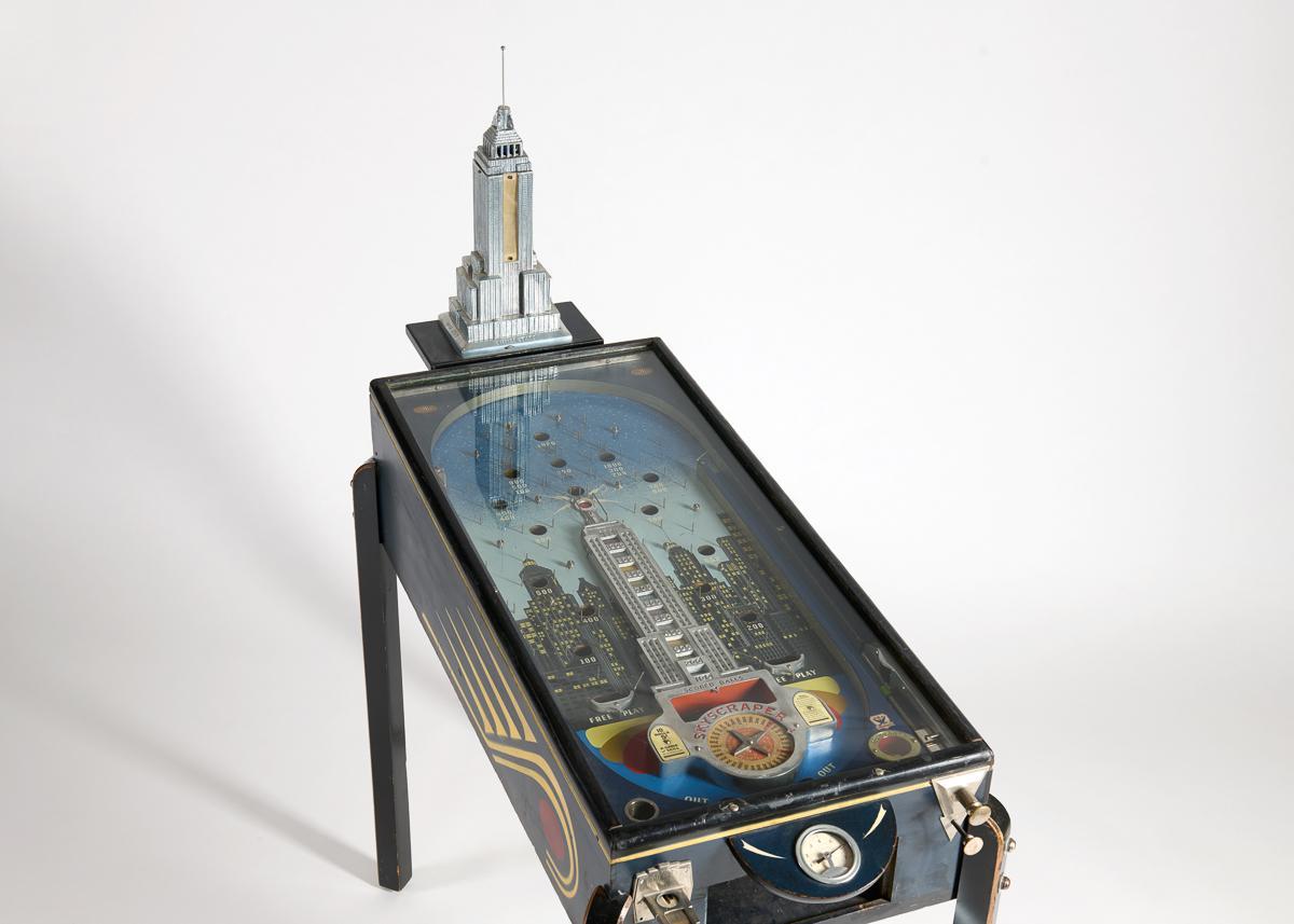 Milieu du XXe siècle Flipper Bally Skyscraper de la collection de Thierry Despont en vente