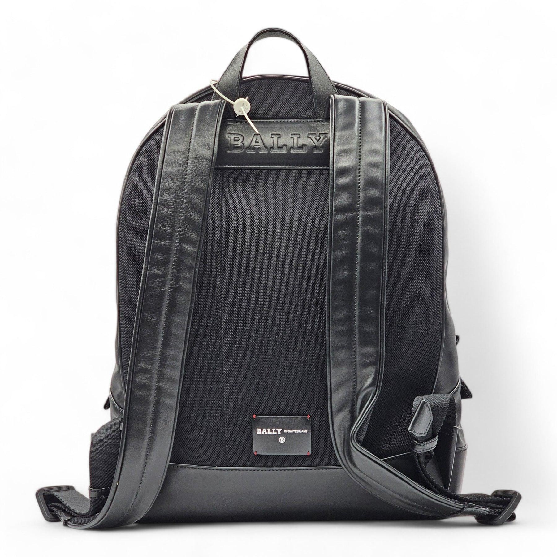 Bally Striped Harper Backpack Leather in Black.

Additional information:
Material: Leather
Color: Black
Highlights: High point collection
Durable micro-grain leather
Bally stripe logo
Bally tape detail
Hand-stitched Switzerland patch
Interior has