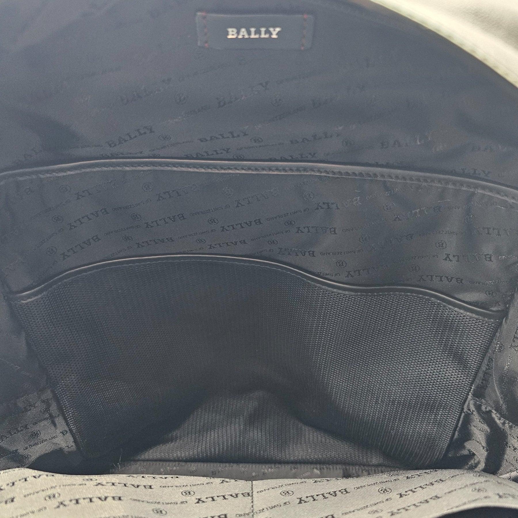 Bally Striped Harper Backpack Leather in Black In Excellent Condition For Sale In Los Angeles, CA