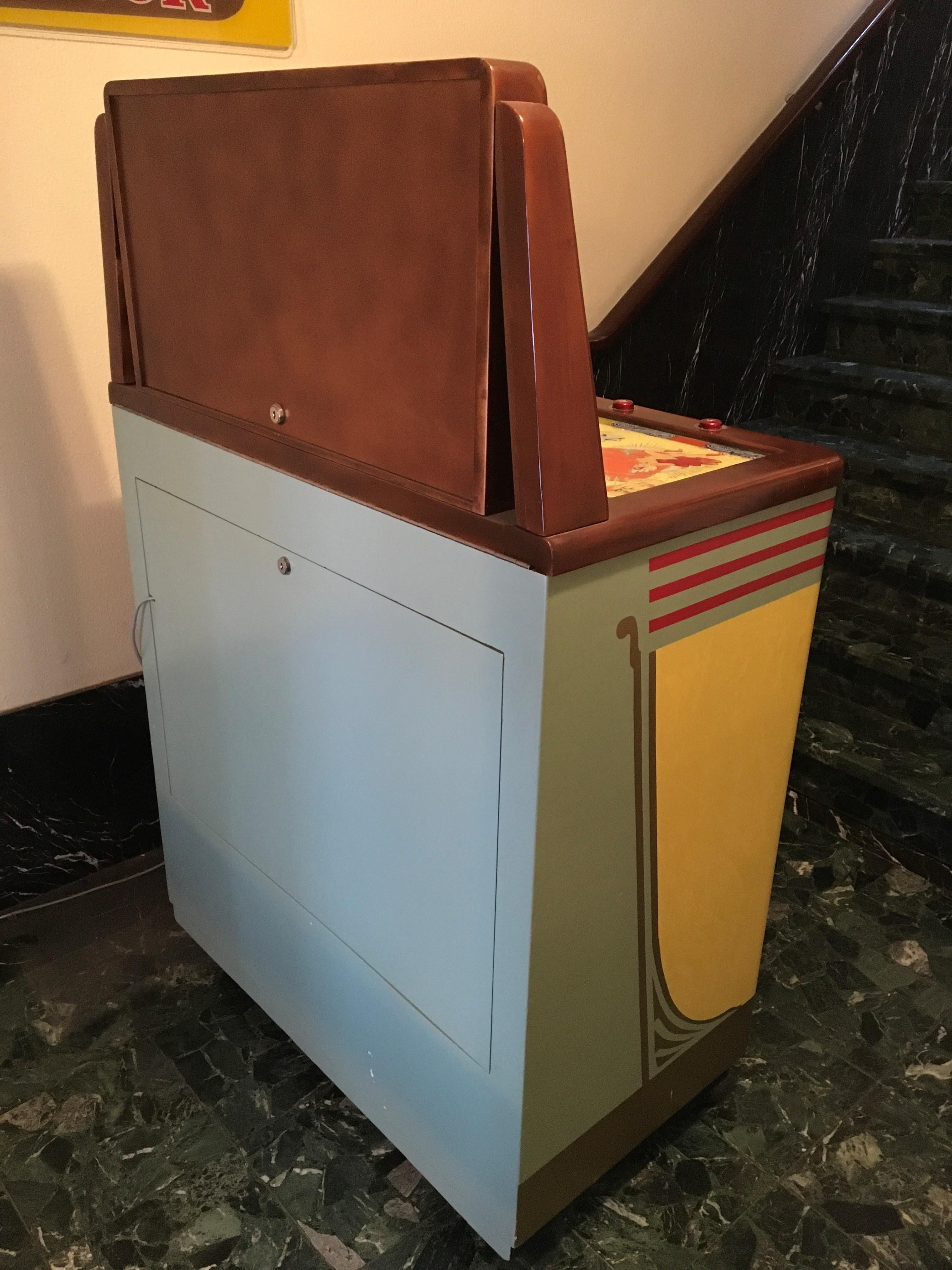Bally Triple Bell Console Slot Machine Game, 1946 For Sale 3