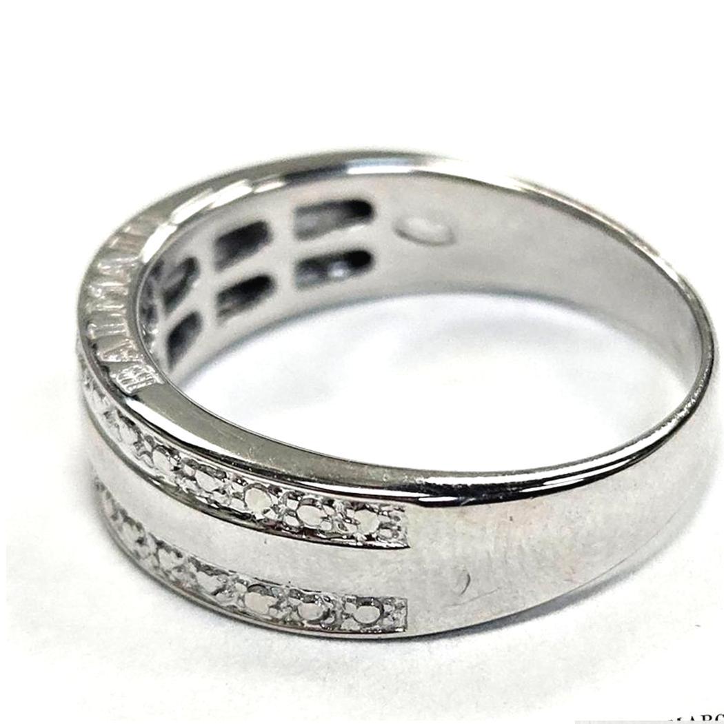 Moderno Anello Balmain in oro bianco 18k con diamanti - Misura 9  5.7g  0,10ct in vendita