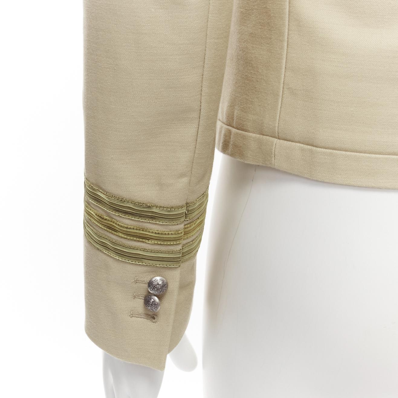 BALMAIN beige cotton military gold trim zippers cropped fitted jacket EU46 S
Reference: EDTG/A00083
Brand: Balmain
Designer: Olivier Rousteing
Material: Cotton
Color: Nude
Pattern: Solid
Lining: Beige Fabric
Extra Details: Gold trimming at around