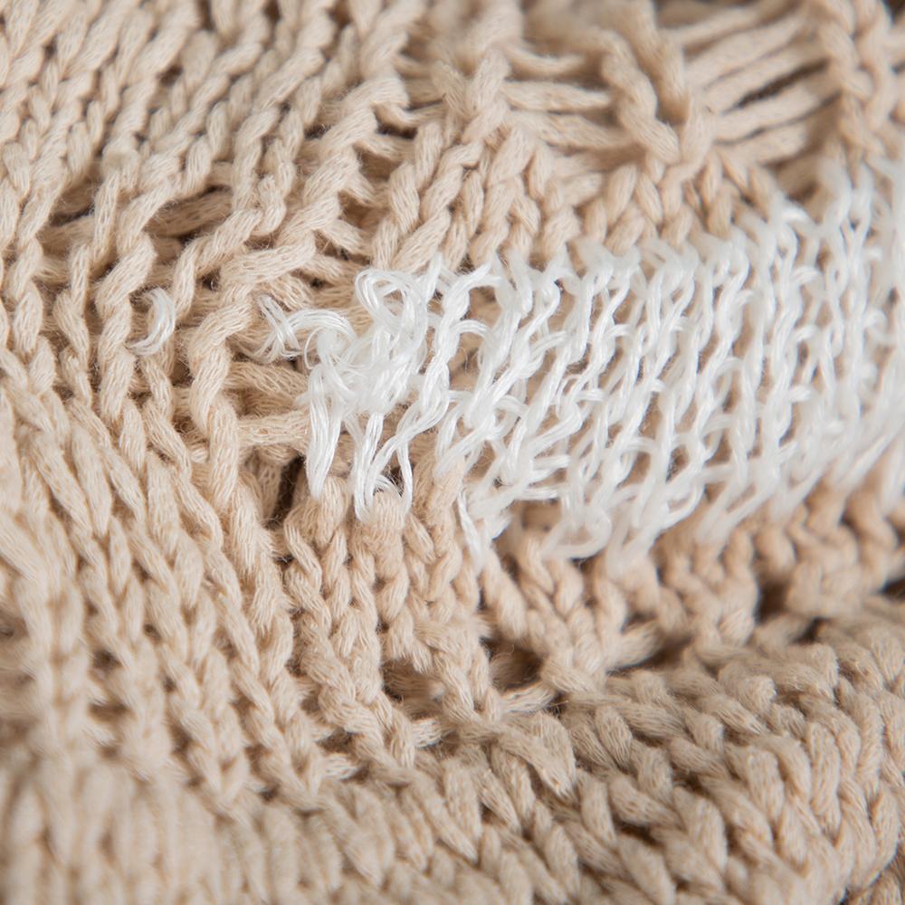 Balmain Beige & White Distressed Linen Knit Crew Neck Sweater M In Good Condition In Dubai, Al Qouz 2