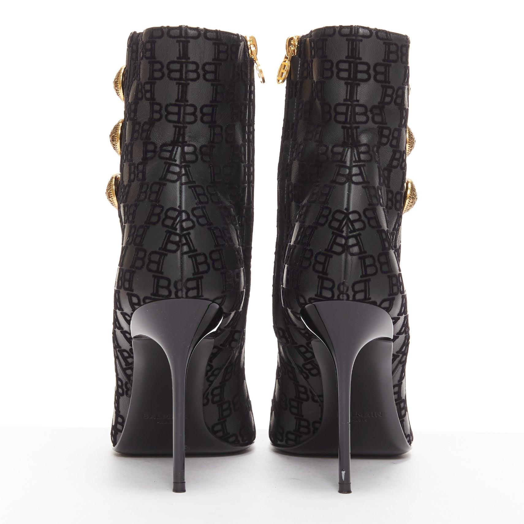 BALMAIN Schwarz BB Monogramm Gold Knöpfe hoch oben Stiletto Stiefel EU38 im Angebot 1