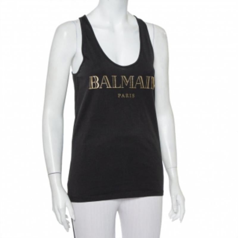 This tank top from Balmain is a perfect blend of comfort and style! This subtle black creation is made of quality cotton and features a round neckline. Pair it with denim and ballet flats for a sunny day out.