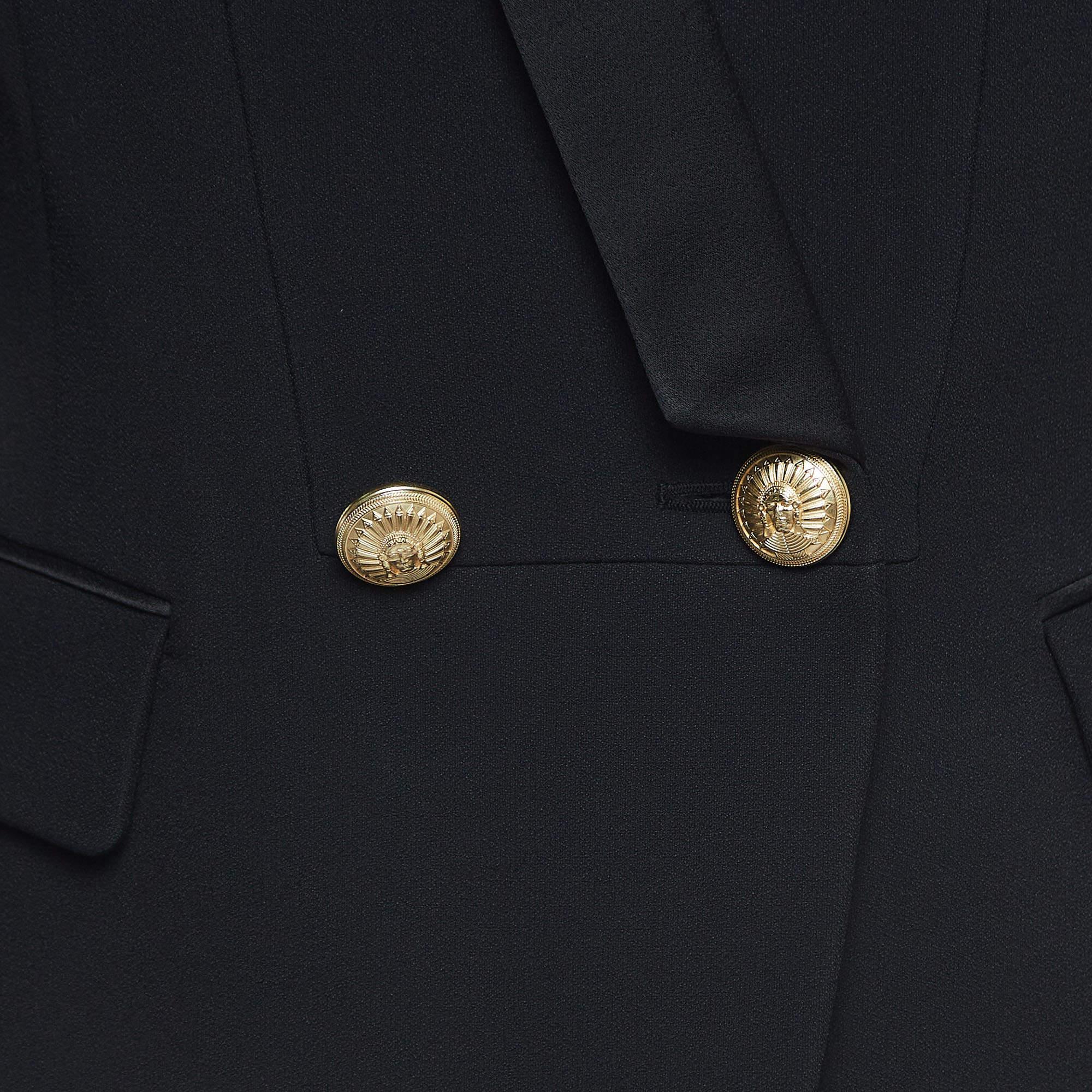 Balmain Blazer negro de crepé con doble botonadura L en Bueno estado para la venta en Dubai, Al Qouz 2