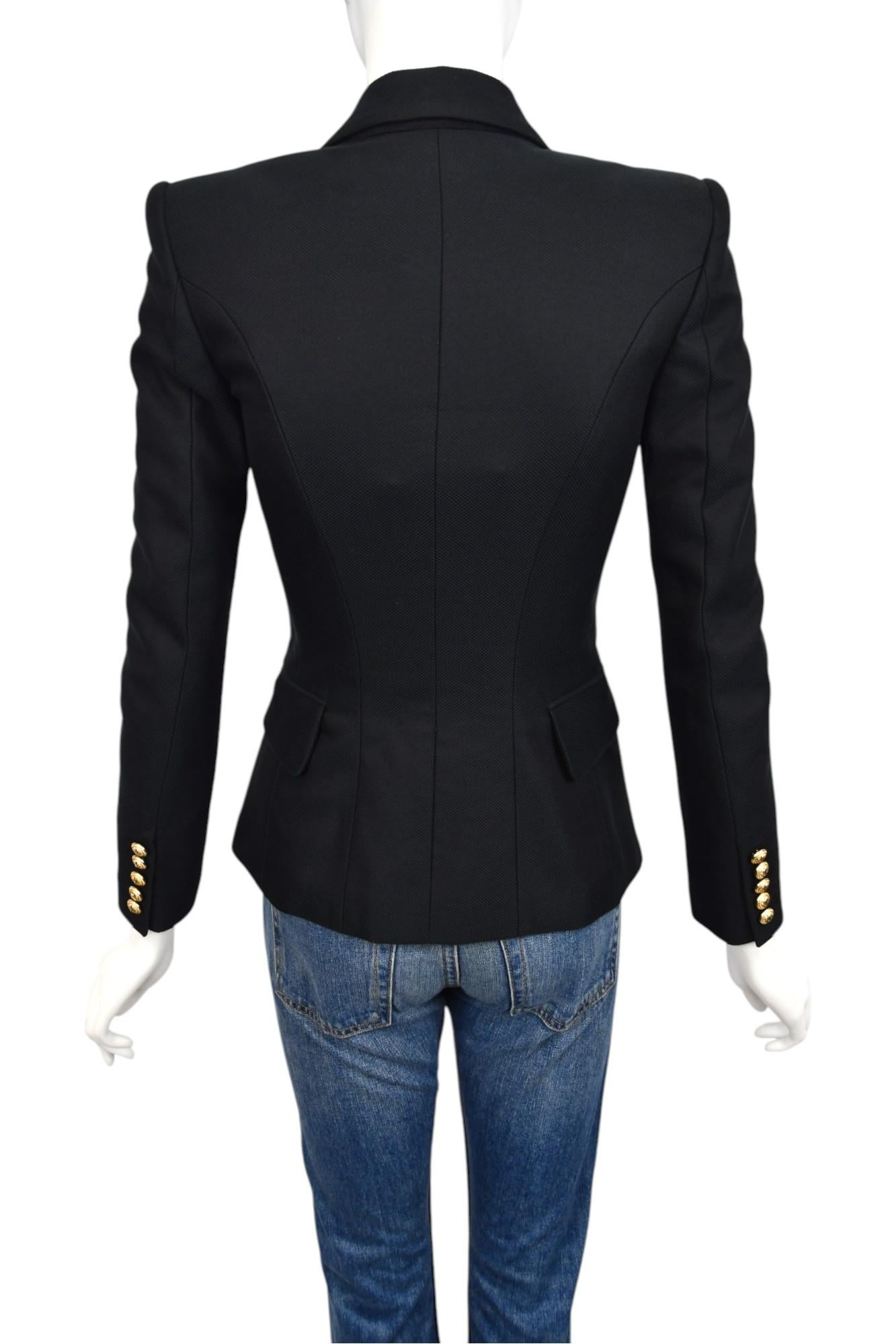 Blazer doppiopetto nero Balmain con bottoni dorati  Taglia US 6 in vendita 1