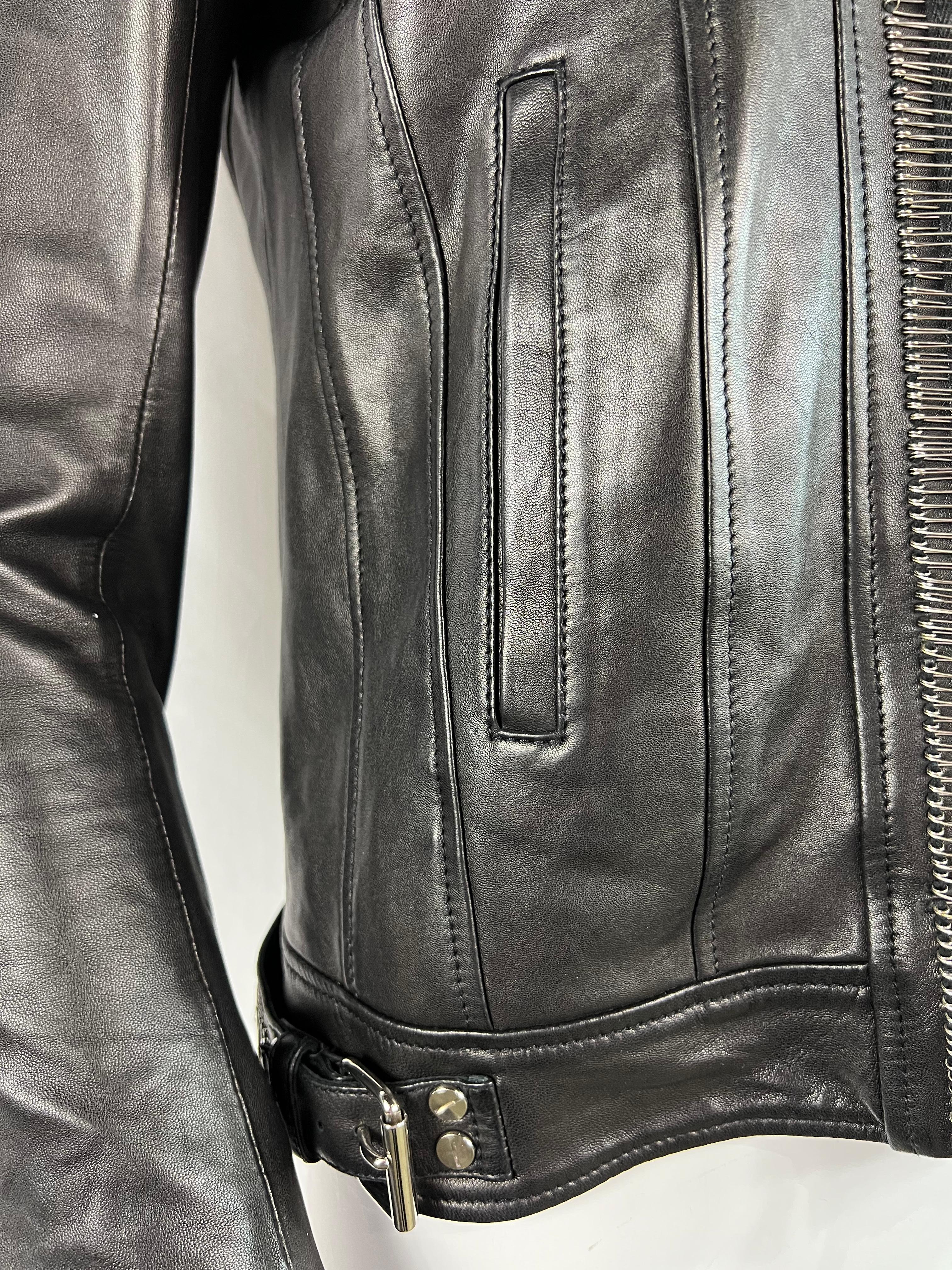 Giacca di pelle nera Balmain, taglia 38 In condizioni ottime in vendita a Beverly Hills, CA
