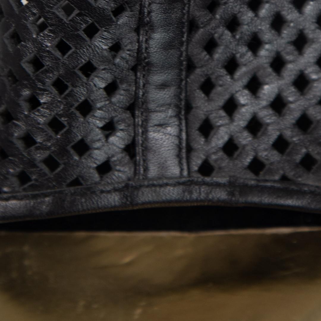 Balmain Sandales perforées en cuir noir Taille IT 40 Pour femmes en vente
