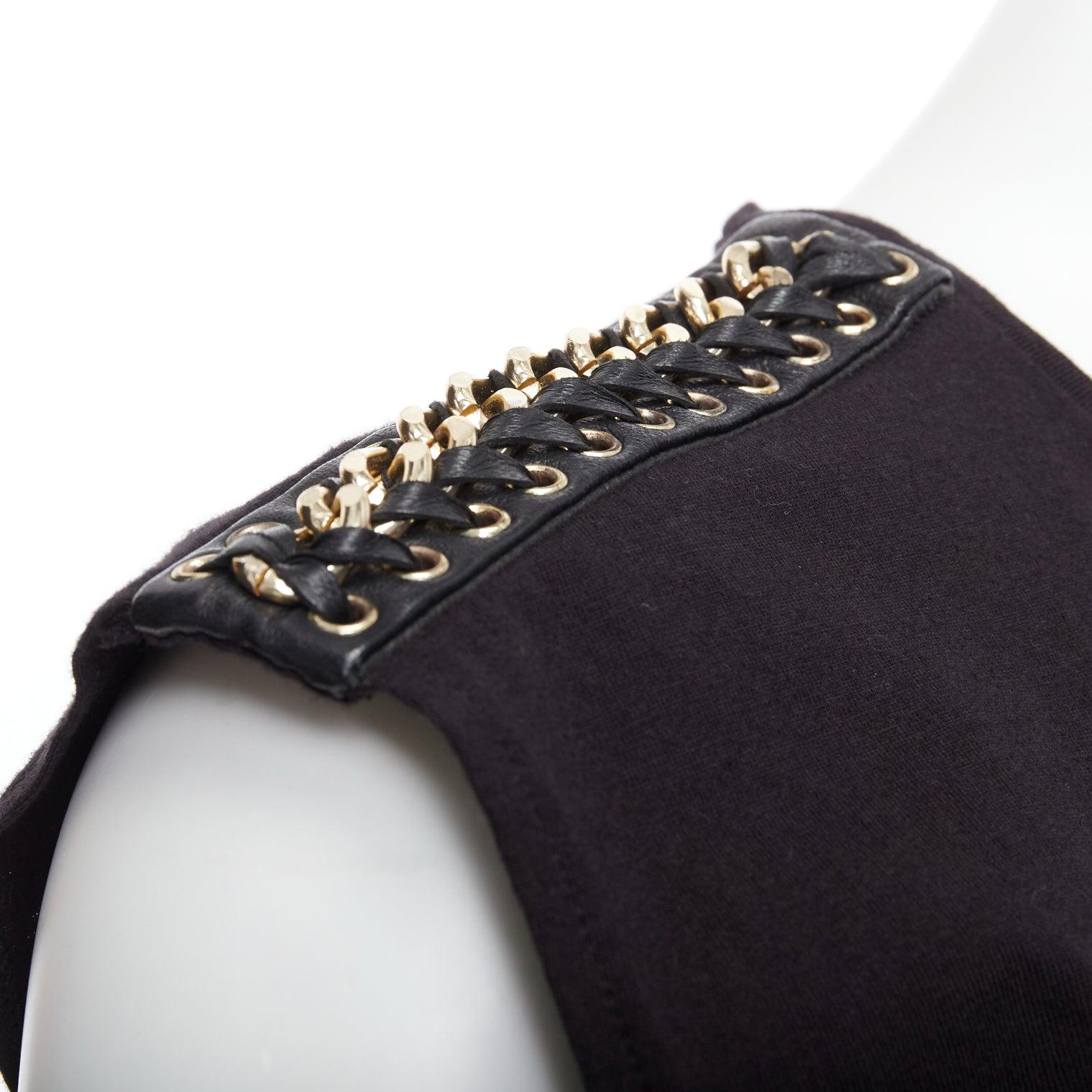 BALMAIN black metal chain lamb leather trim cotton tank top FR40 L
Reference: YIKK/A00122
Brand: Balmain
Designer: Olivier Rousteing
Material: Cotton, Leather, Metal
Color: Black, Gold
Pattern: Solid
Closure: Slip On
Extra Details: Relaxed-fit tank