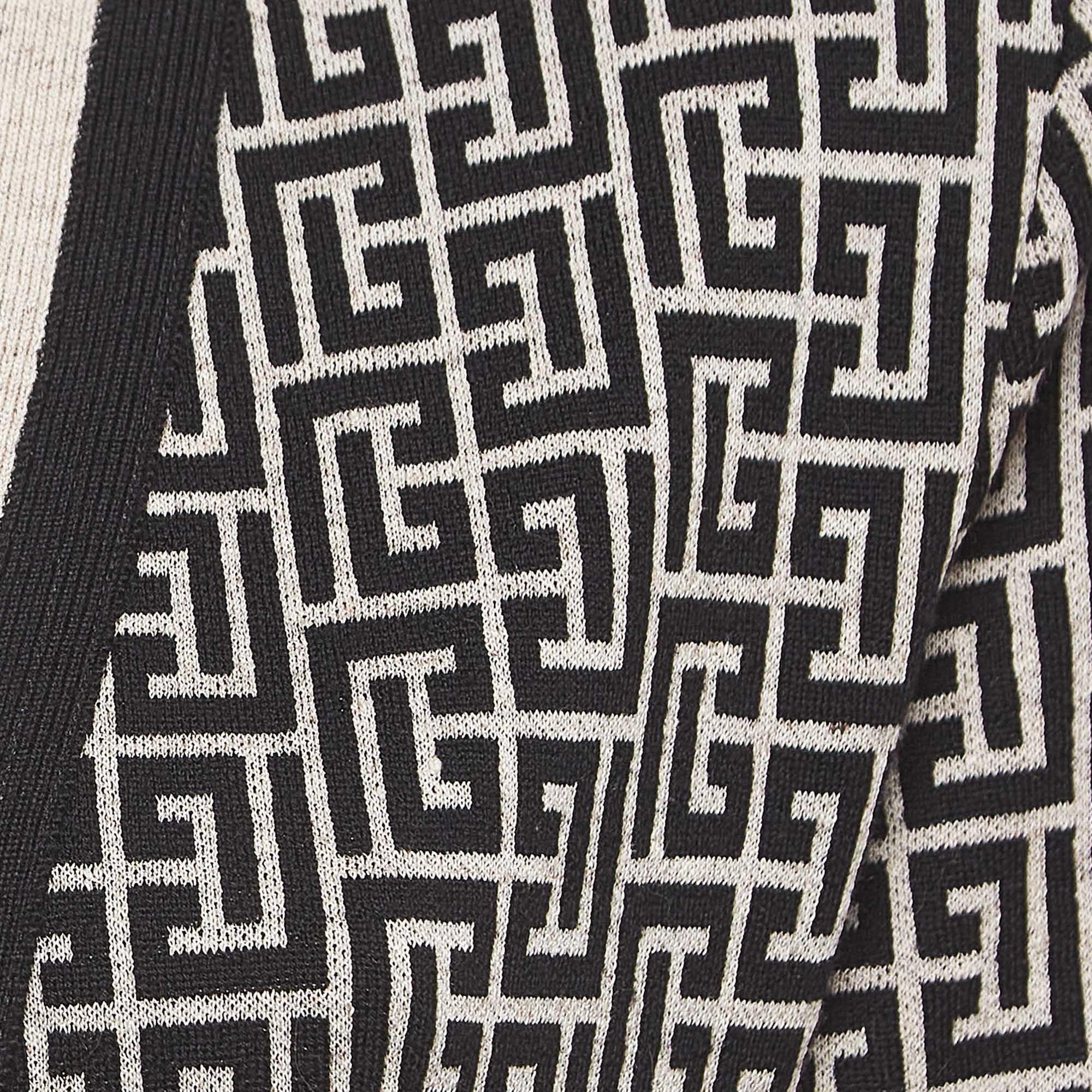 Balmain Black Monogram Jacquard Knit Belted Cardigan S In Excellent Condition For Sale In Dubai, Al Qouz 2