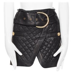 BALMAIN mini jupe militaire en cuir d'agneau noir matelassé à grande boucle dorée FR34 XS