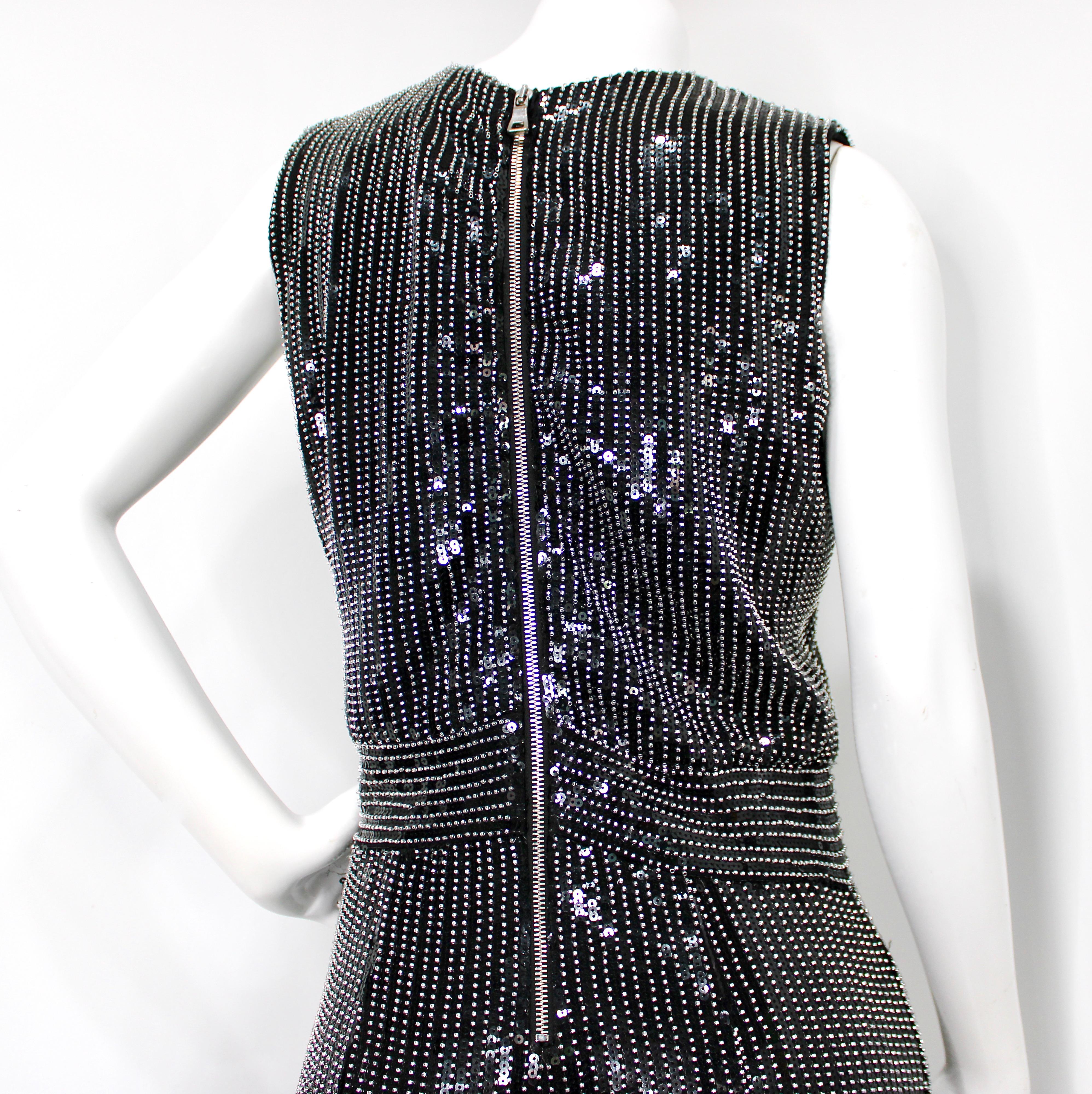 Balmain Tuta nera e argento con paillettes e perline in vendita 2