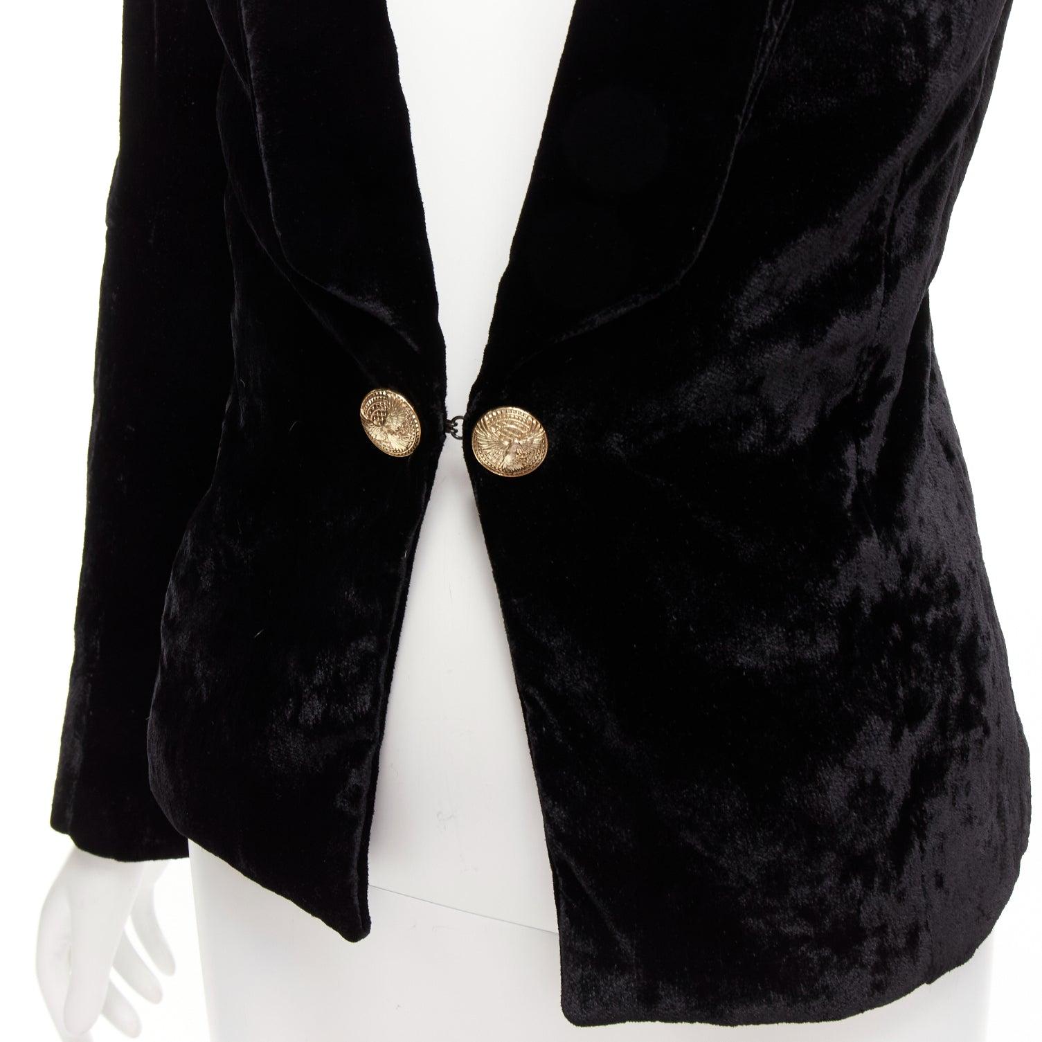 BALMAIN black velvet gold eagle buttons shoulder pads fitted blazer FR36 S
Reference: EALU/A00017
Brand: Balmain
Designer: Olivier Rousteing
Material: Velvet
Color: Black, Gold
Pattern: Solid
Closure: Hook & Bar
Lining: Black Fabric
Extra Details: