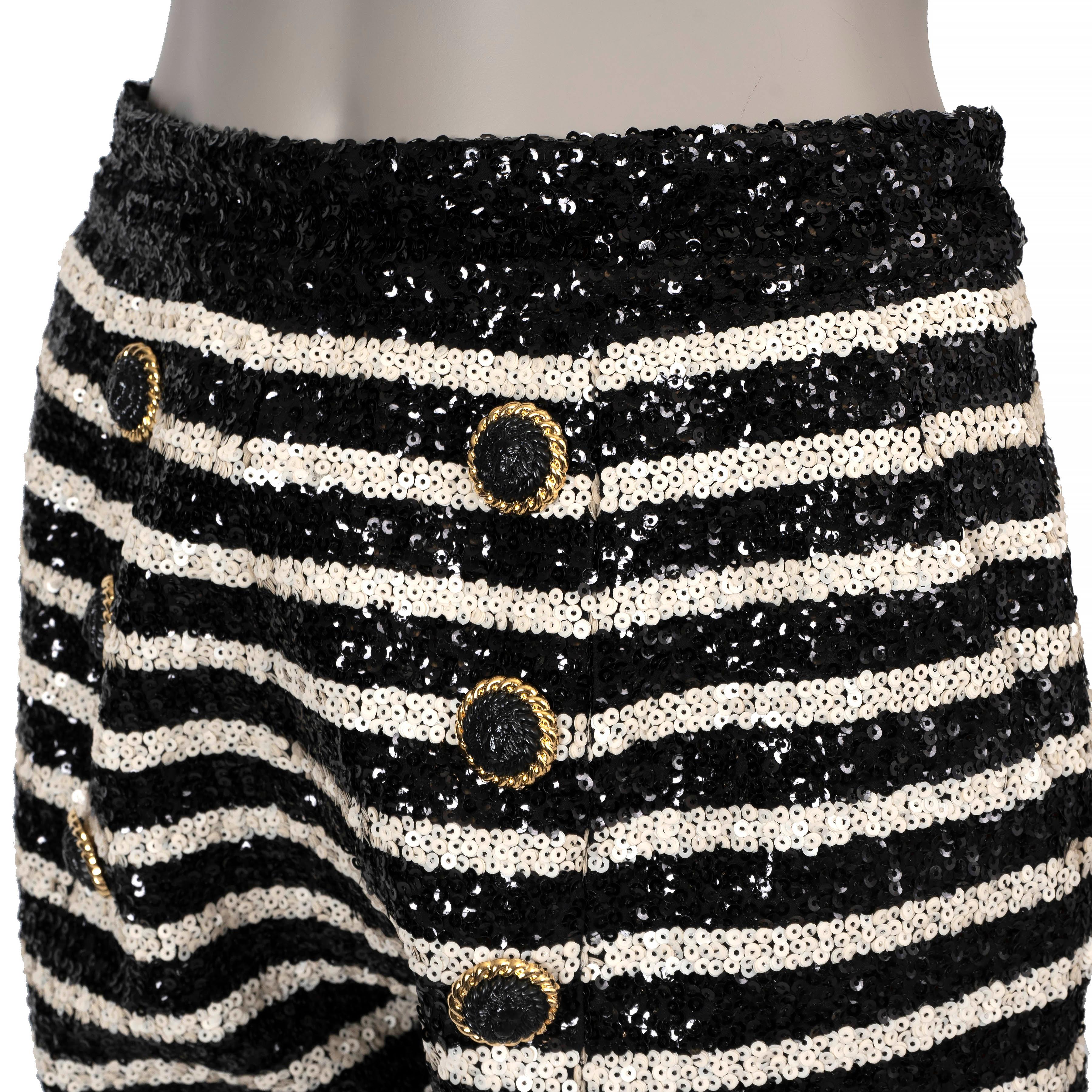Women's BALMAIN black & white 2024 STRIPED SEQUIN Shorts Pants 36 XS For Sale