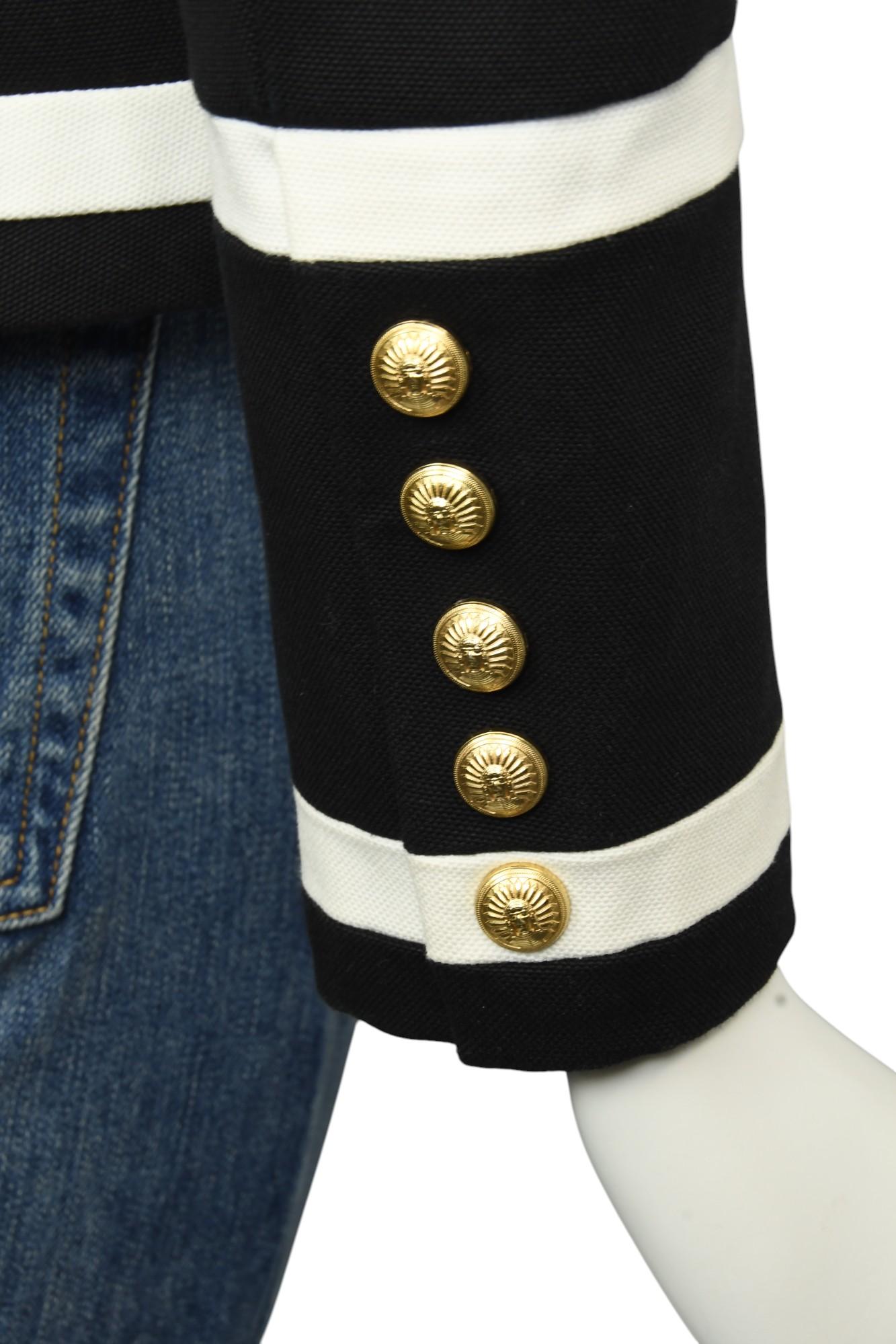 Donna Blazer doppiopetto Balmain con rifiniture bianche e nere  Taglia US 6 in vendita