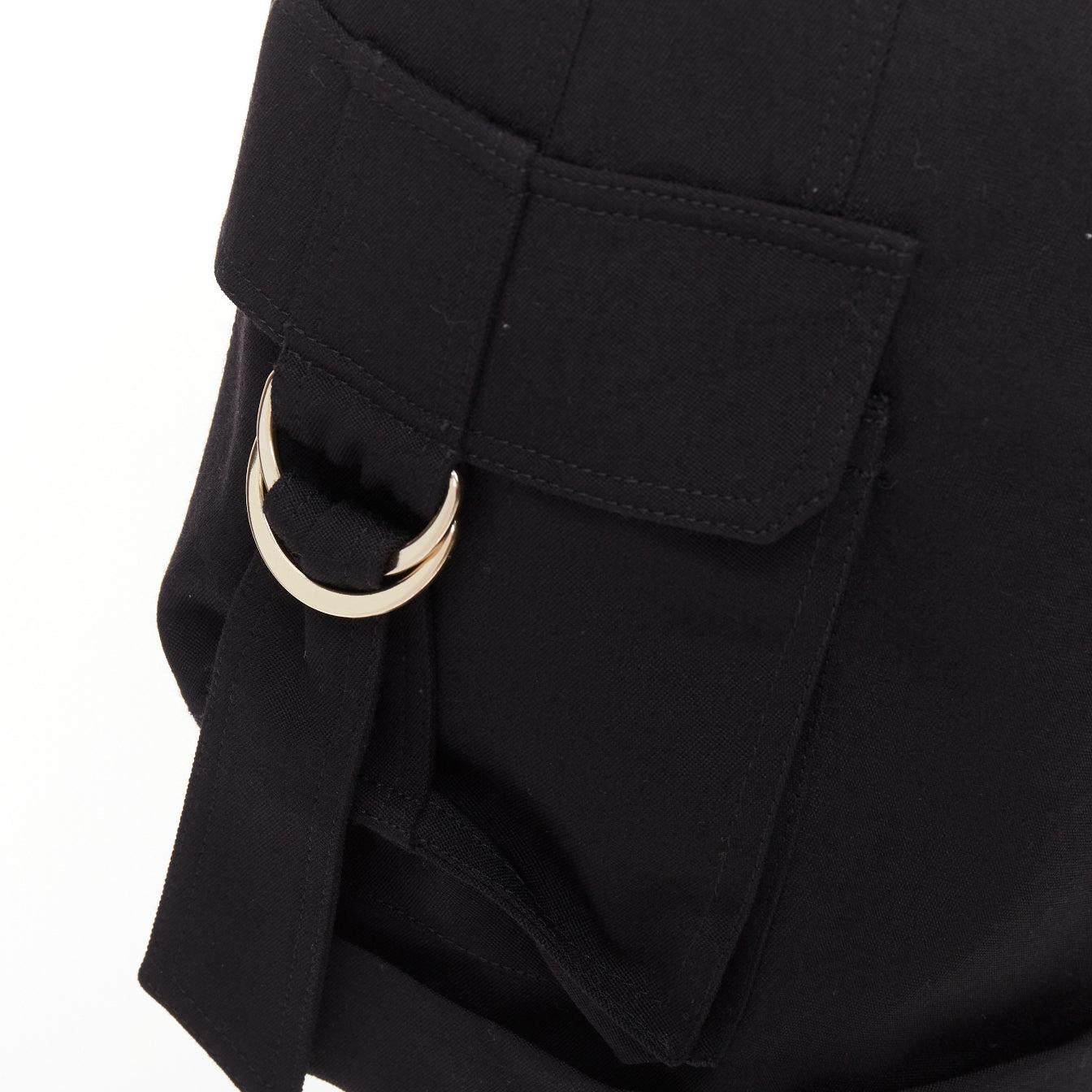 BALMAIN black wool gold logo button pocketed cargo shorts FR36 S
Reference: AAWC/A01318
Brand: Balmain
Designer: Olivier Rousteing
Material: Wool
Color: Black, Gold
Pattern: Solid
Closure: Zip Fly
Lining: Black Fabric
Extra Details: Crafted from