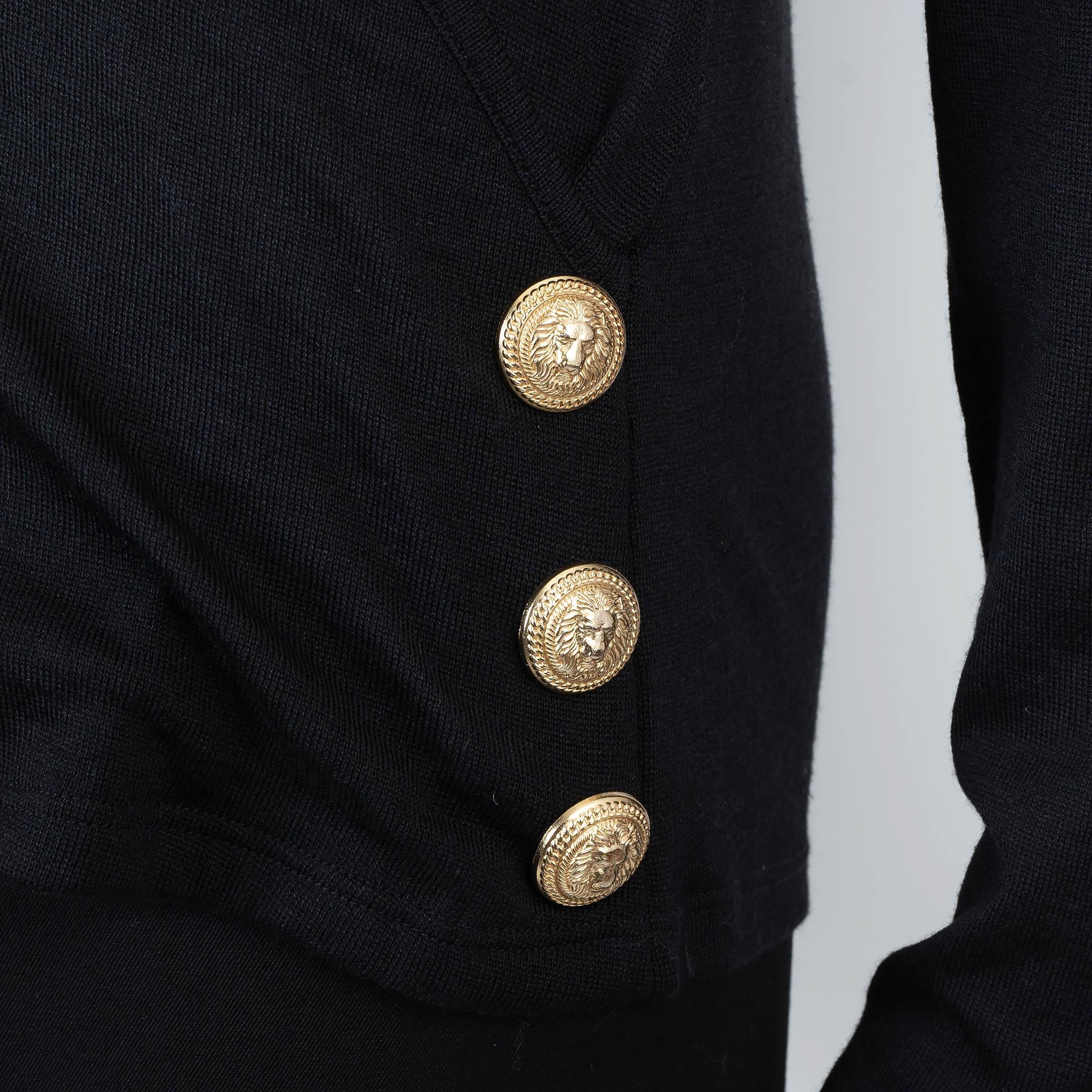 BALMAIN noir laine et soie FAUX WRAP SIDE BUTTON Pull 42 L en vente 1