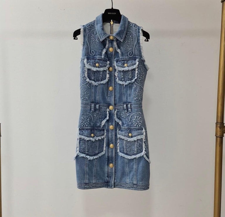 BALMAIN Blue Denim Golden Buttons Pockets Dress For Sale at 1stDibs |  balmain jeans dress, denim dress with gold buttons