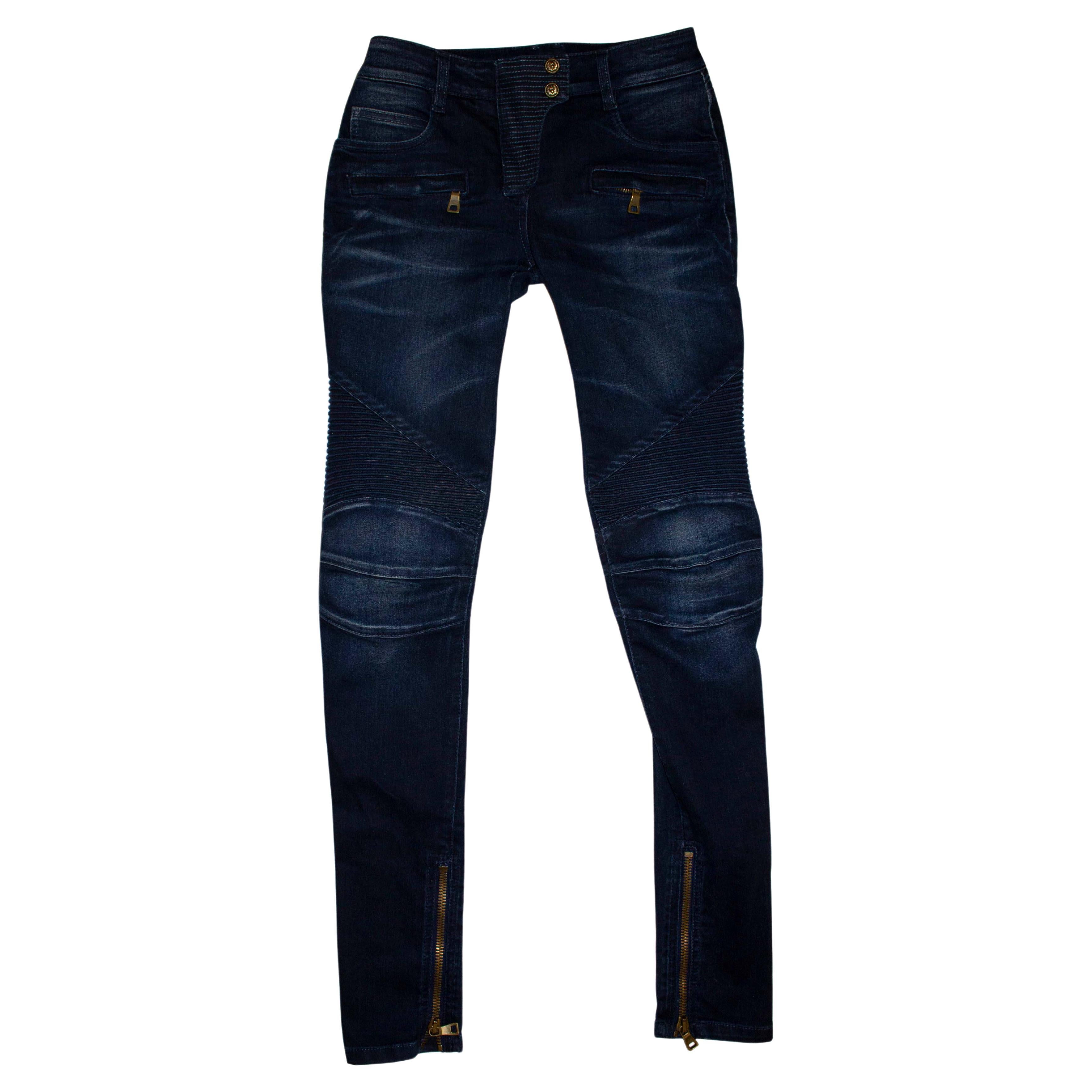 Rettsmedicin Rådgiver Aktiver Balmain Blue Jeans For Sale at 1stDibs | balmain jeans logo, authentic  balmain tag, balmain jeans tag