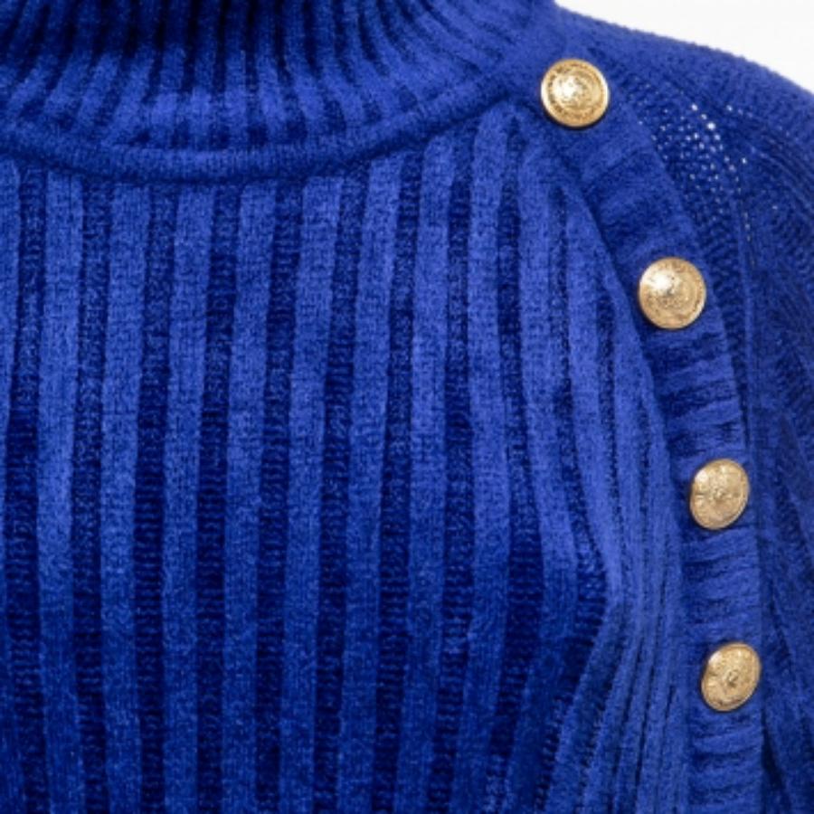 Balmain Blue Knit Button Embellished Turtleneck Sweater Dress M Excellent état - En vente à Dubai, Al Qouz 2