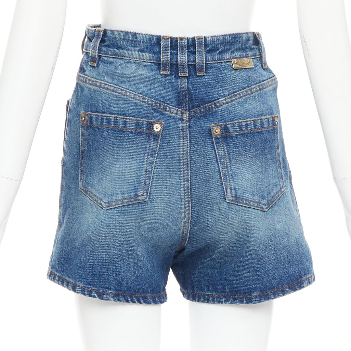 Donna Balmain pantaloncini in denim a vita alta FR34 XS con bottoni in bronzo lavati blu in vendita