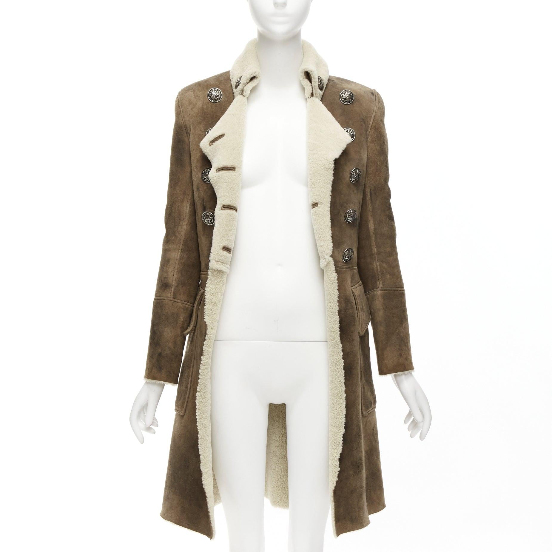 BALMAIN brown beige genuine lambskin shearling long fitted officer coat FR36 S In Excellent Condition For Sale In Hong Kong, NT