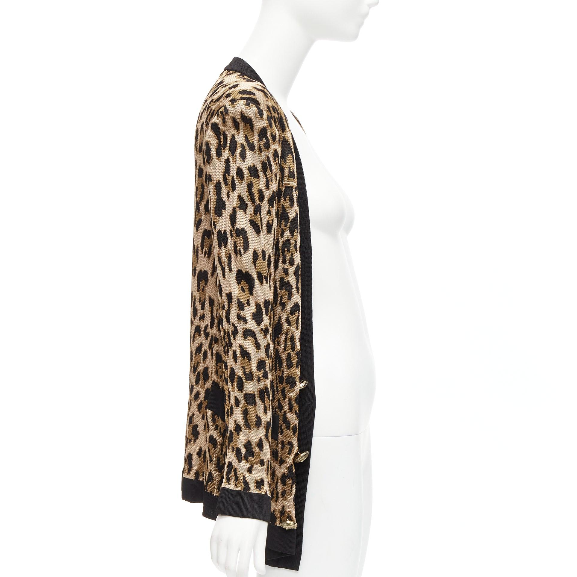 BALMAIN braune Leoparden-Jacquard-Powerschulter-Strickjacke mit Goldknöpfen FR38 M im Zustand „Hervorragend“ im Angebot in Hong Kong, NT