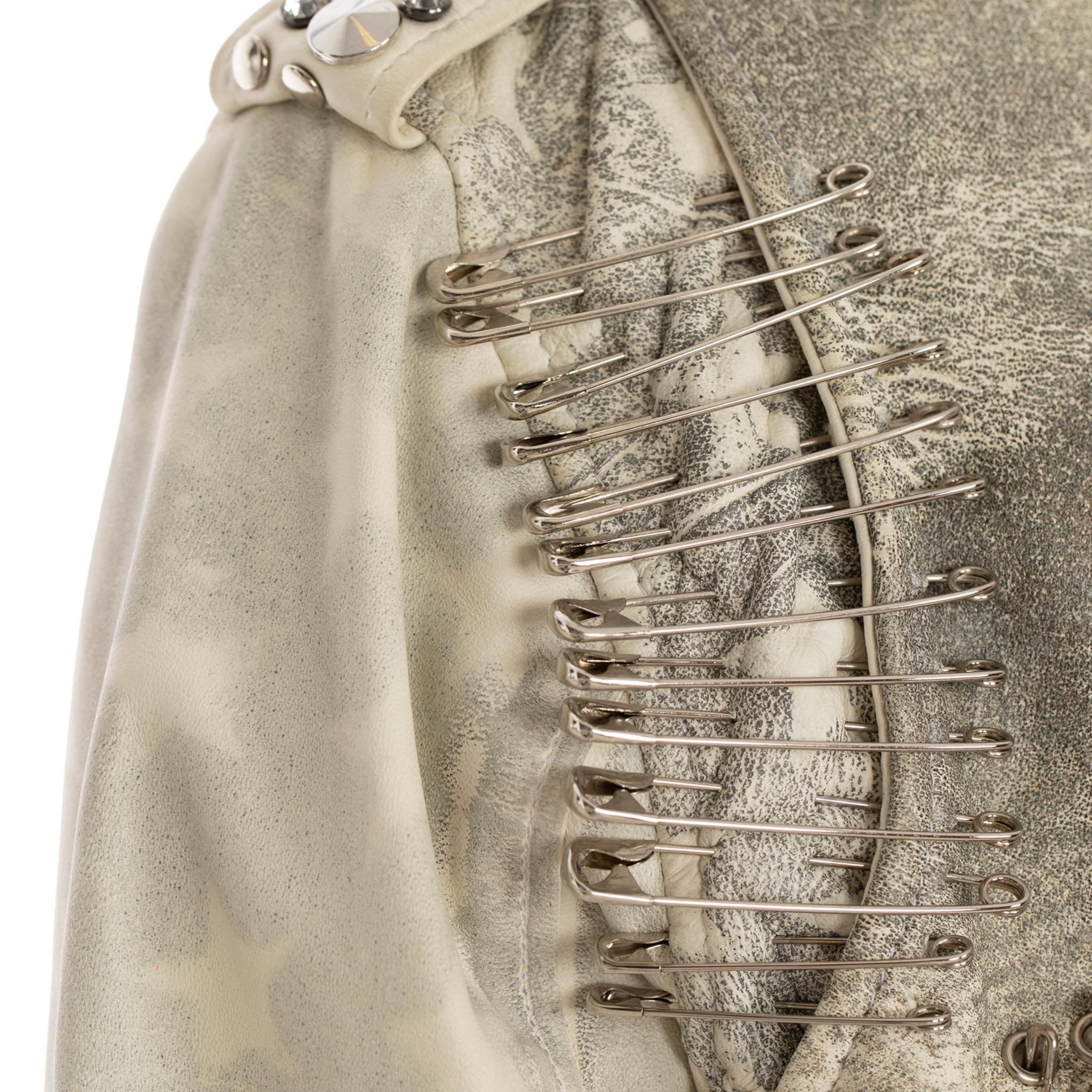 Balmain By Christophe Decarnin Nietenbesetzte Bikerjacke aus Leder 42 FR im Angebot 1