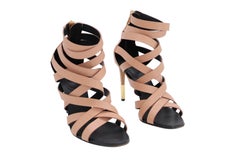 Sandali Balmain Charlotte 95 con logo in rilievo, in pelle rosa