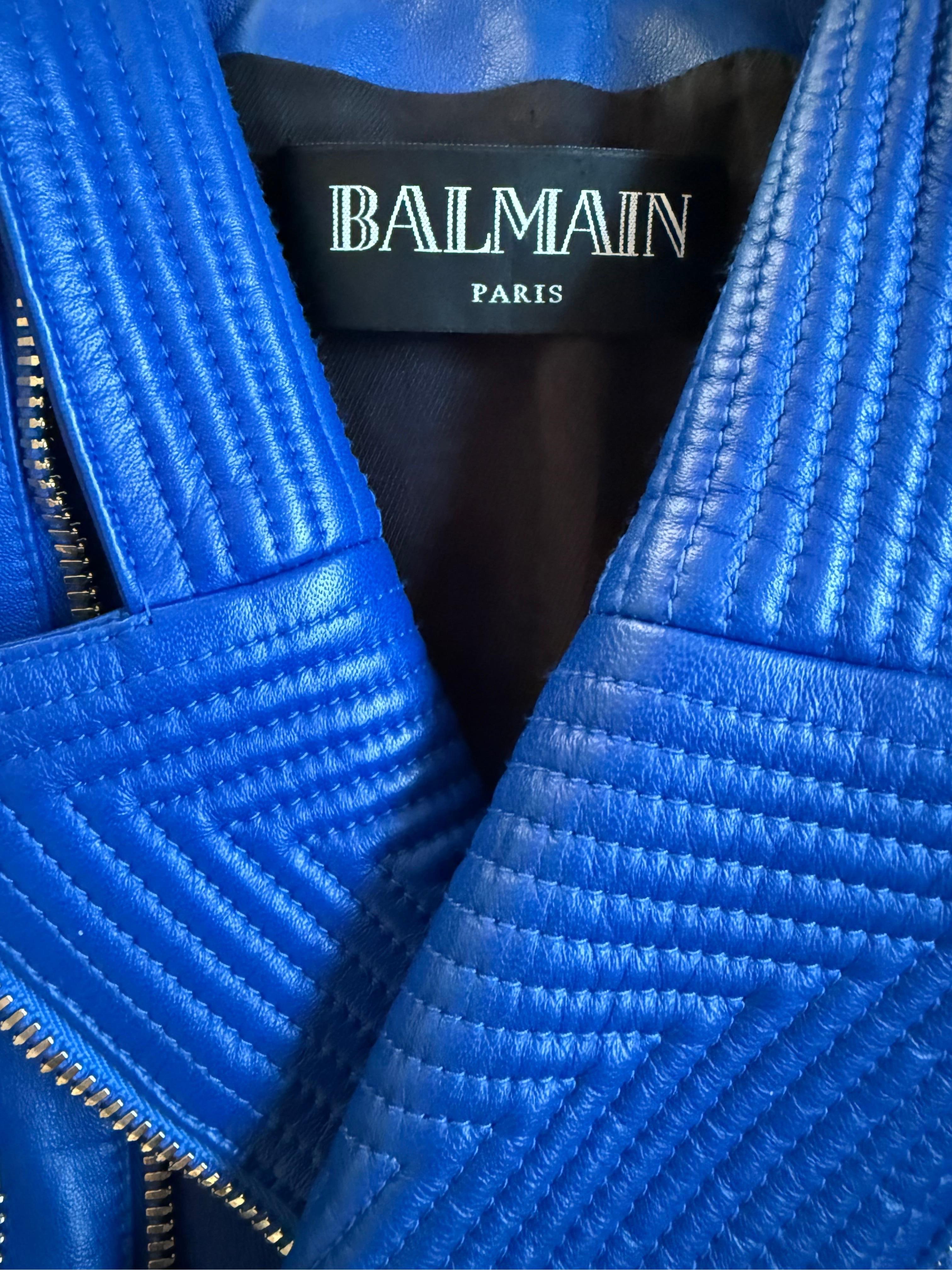 BALMAIN Kobaltblaue Lammfell gesteppte Biker Moto Jacke mit goldener Hardware FR 34 im Angebot 4