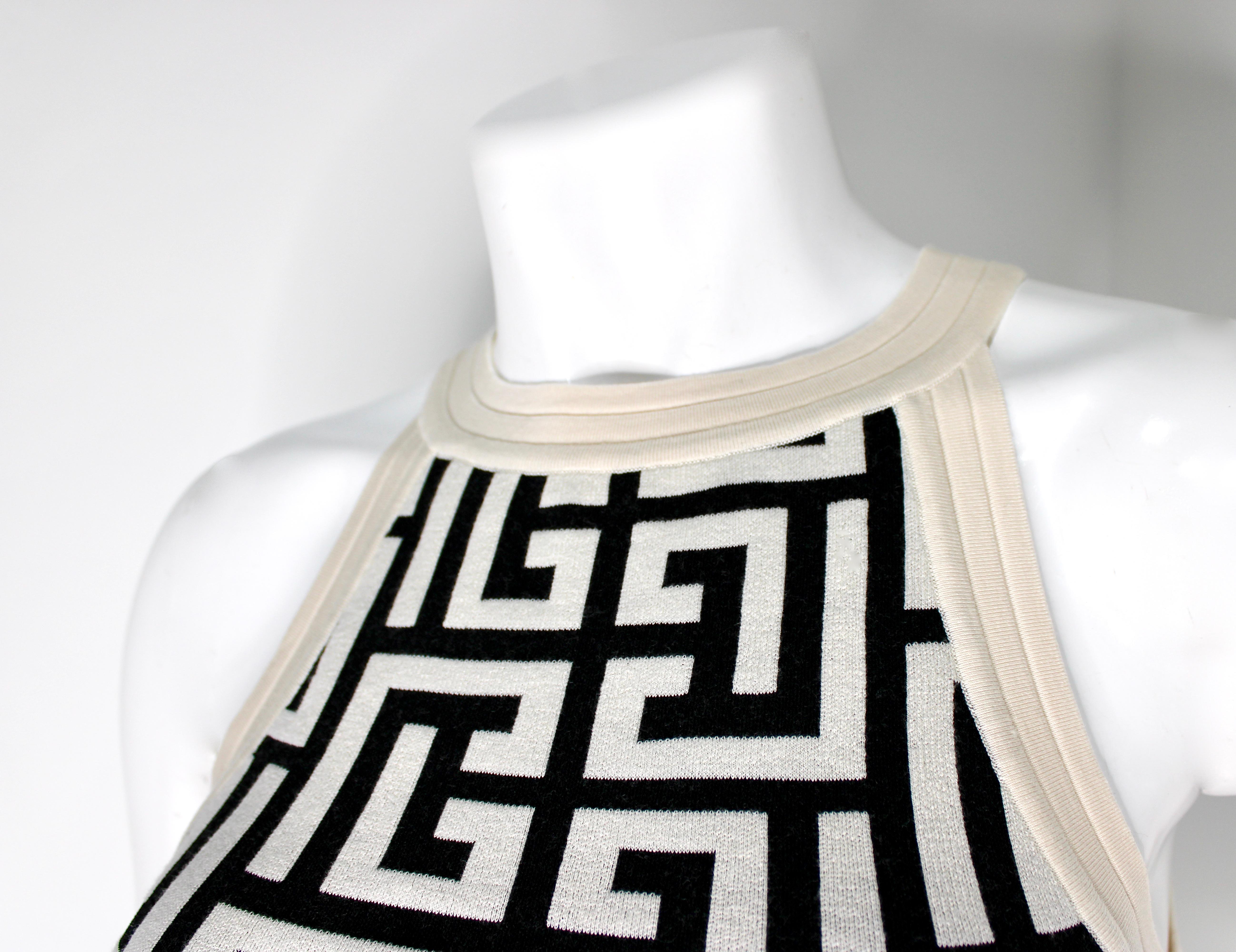 Balmain Cream & Black Logo Monogram Cropped Top sans manches Bon état - En vente à Scottsdale, AZ