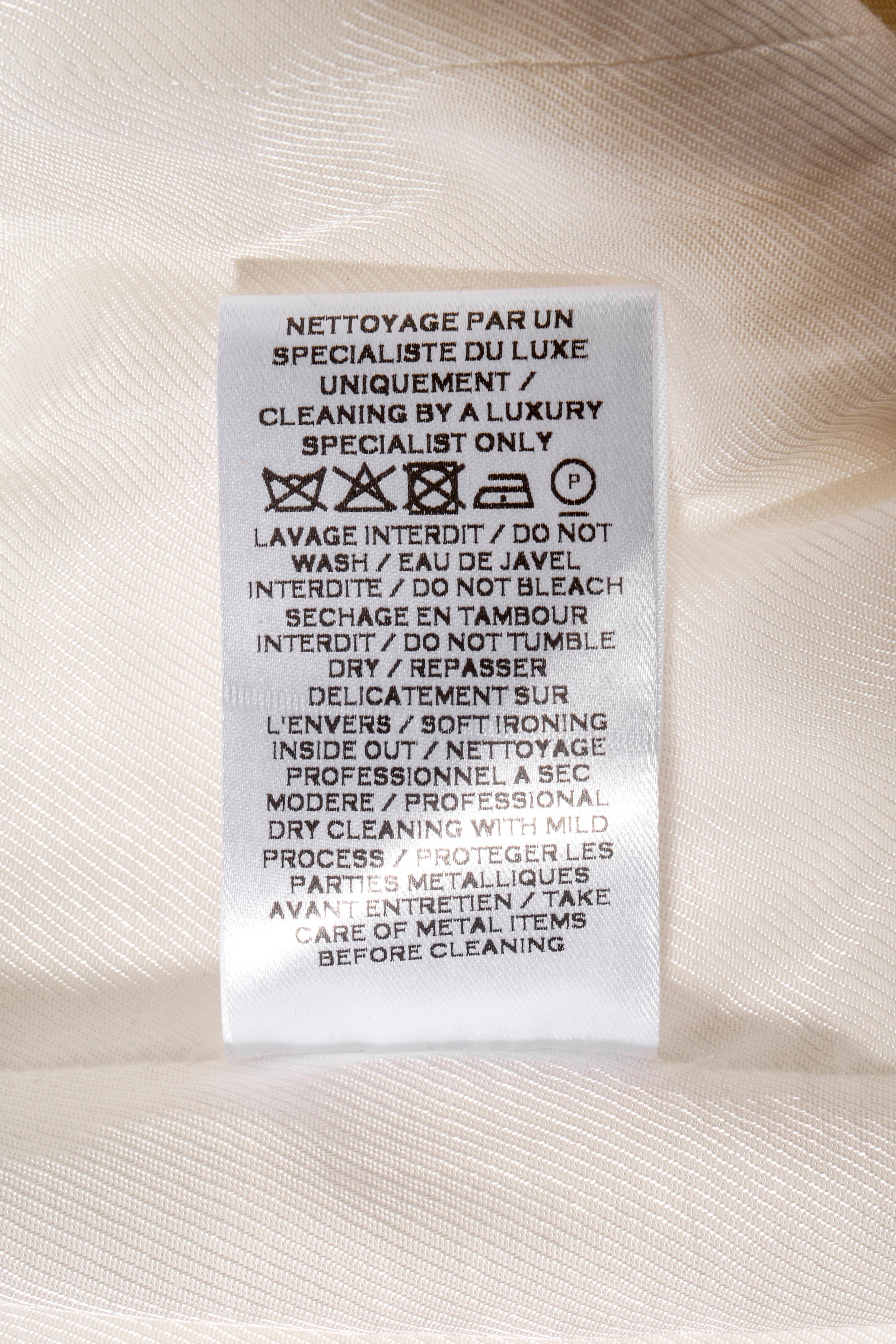 Balmain Weißer Kurzblazer aus Satin und Viskose Größe FR 38 im Angebot 5
