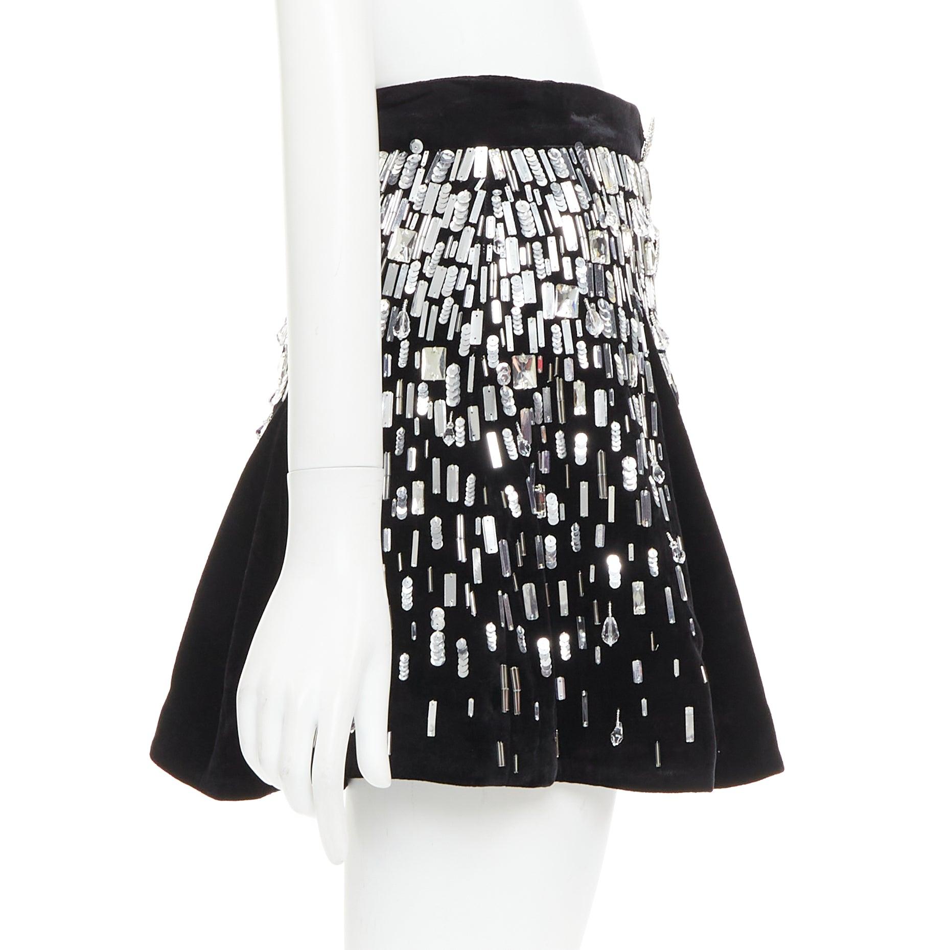 BALMAIN Skater embellecido negro lentejuelas plateadas perlas falda acampanada FR34 XS en Excelente estado para la venta en Hong Kong, NT